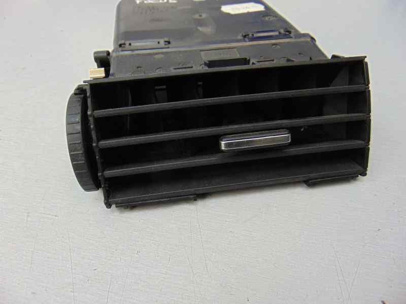 Rejilla aireadora, 3M51R014L21AC usado 3