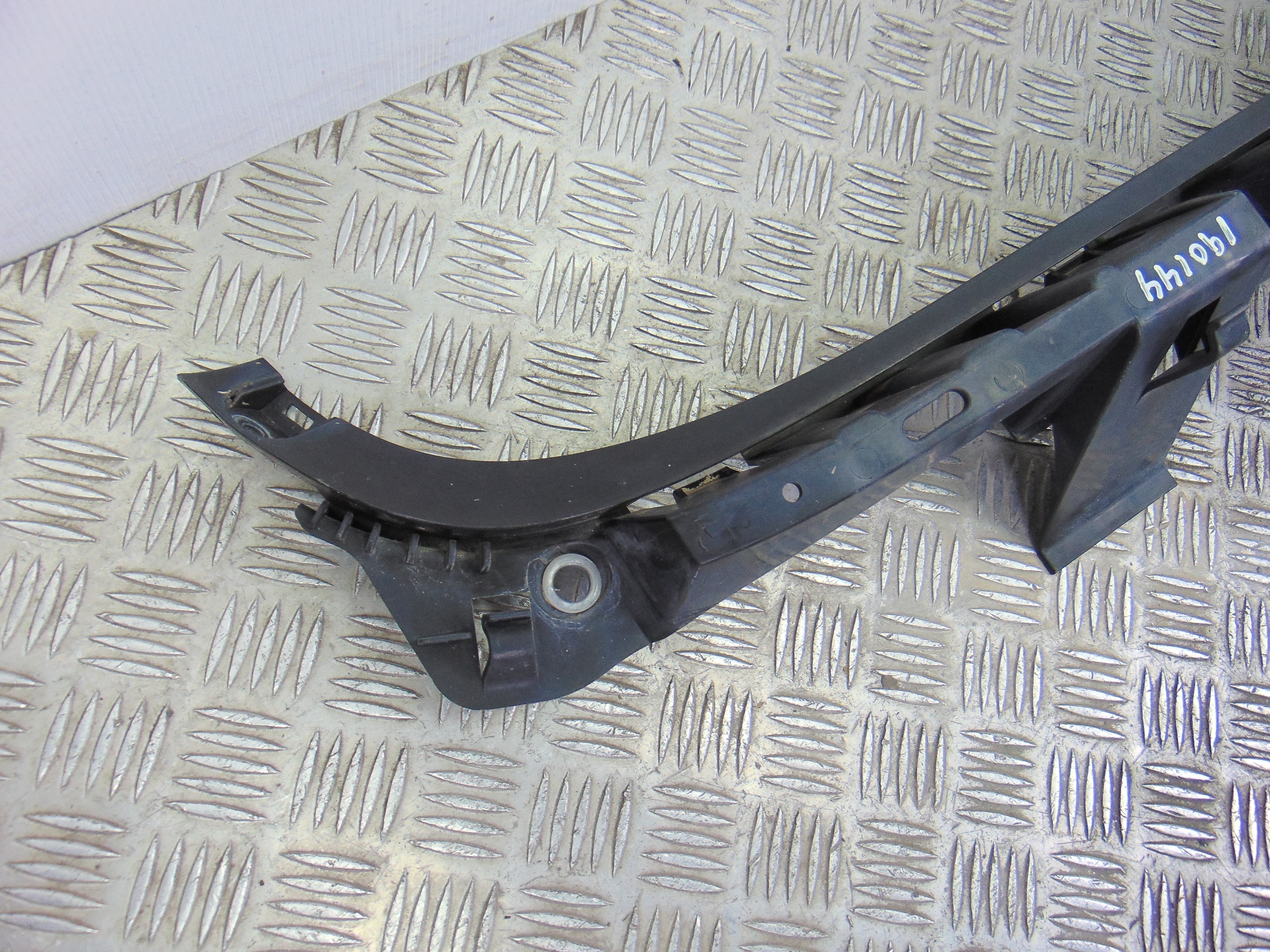 Molduras traseras, BMW Serie 3 Touring (E91) 320d 2006, 7127720 usado 4