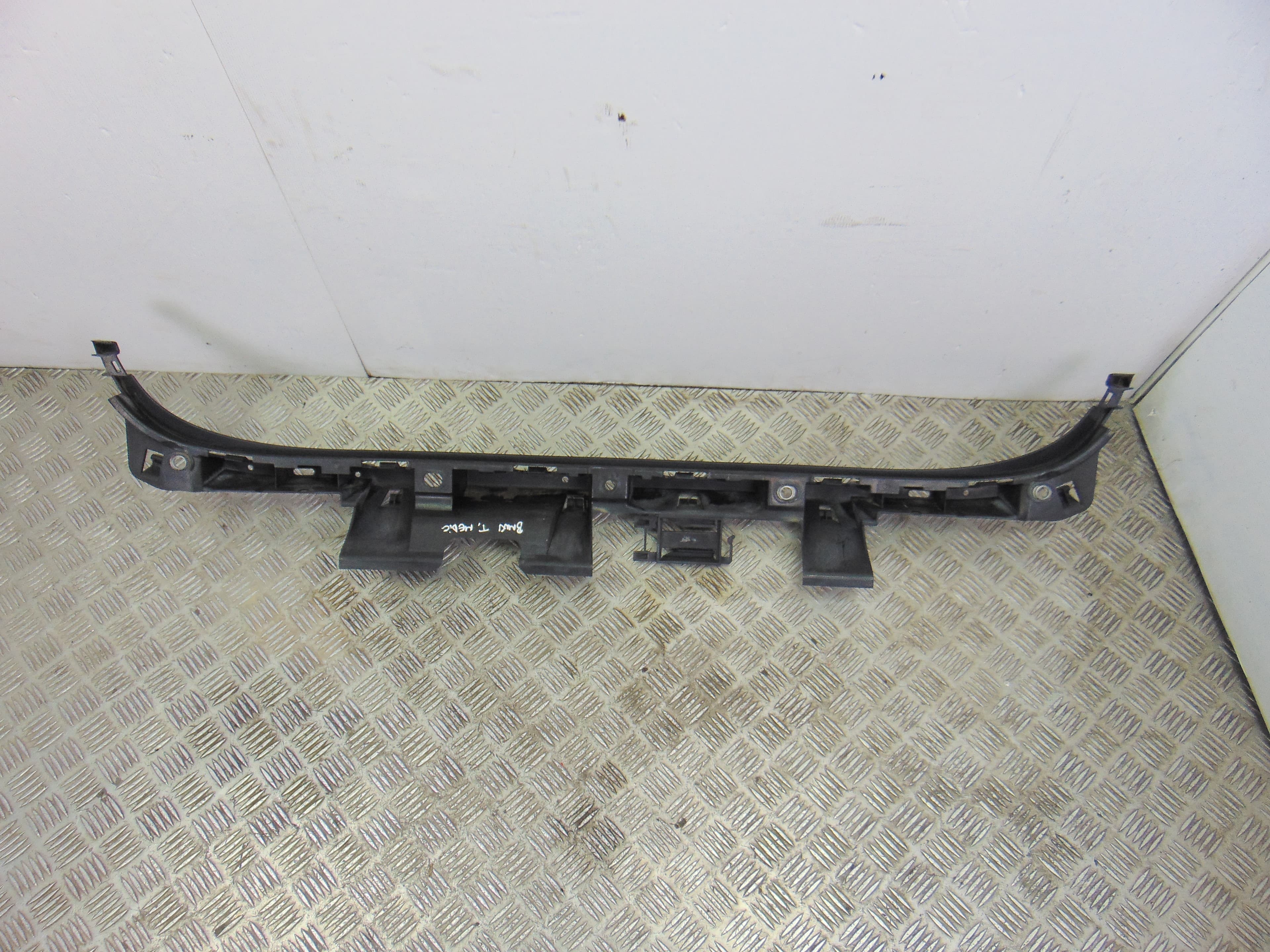 Molduras traseras, BMW Serie 3 Touring (E91) 320d 2006, 7127720 usado 5