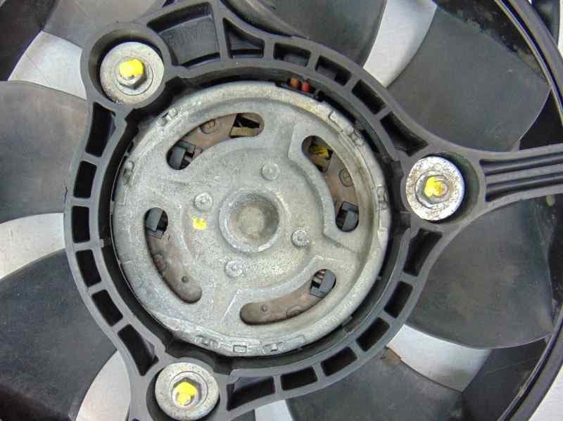 Electroventilador, Audi A6 Berlina (4B2) 2.5 TDI 2002 usado 5