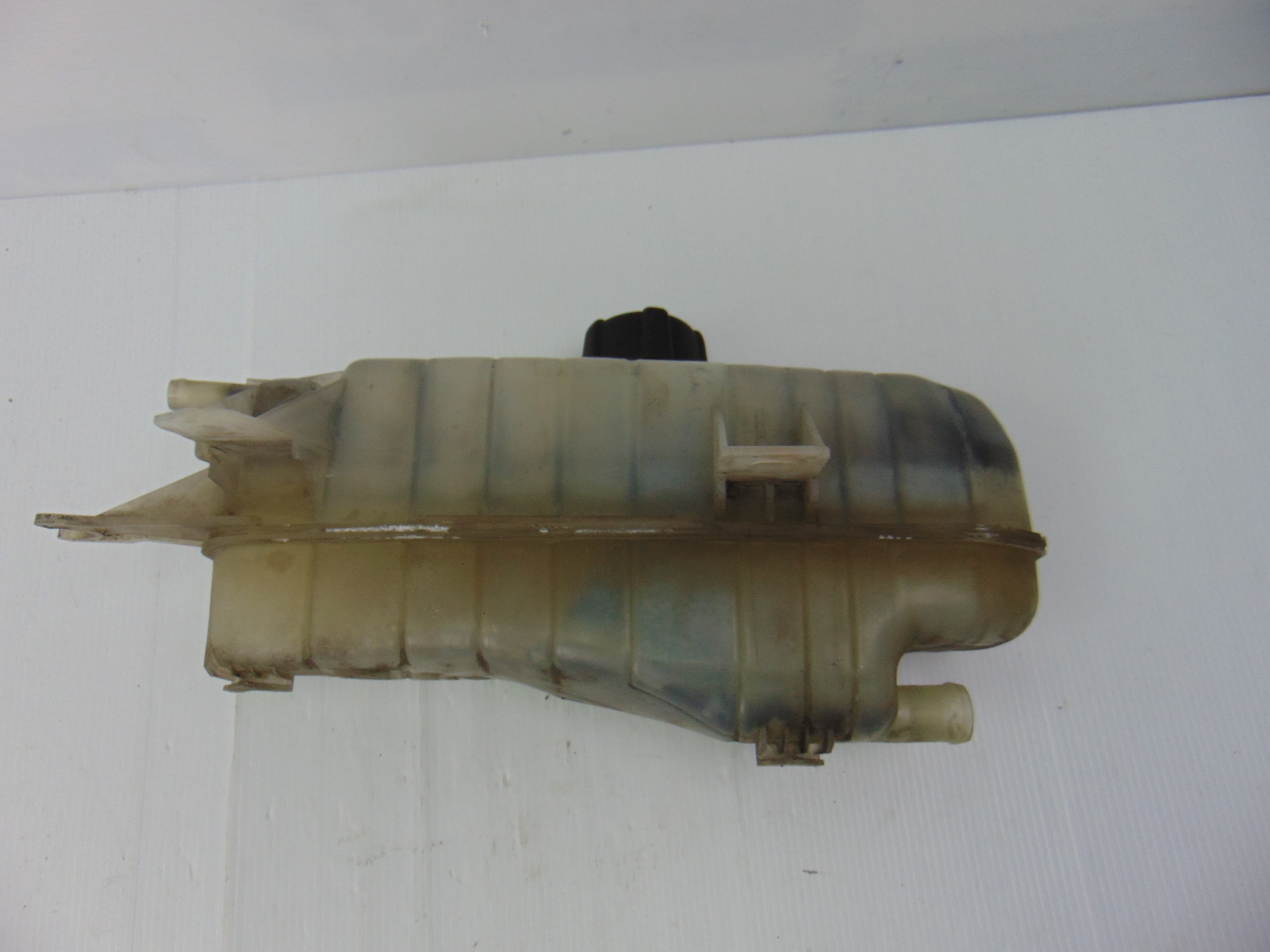Deposito expansion, Nissan Micra (K12E) Acenta 2005 usado 2