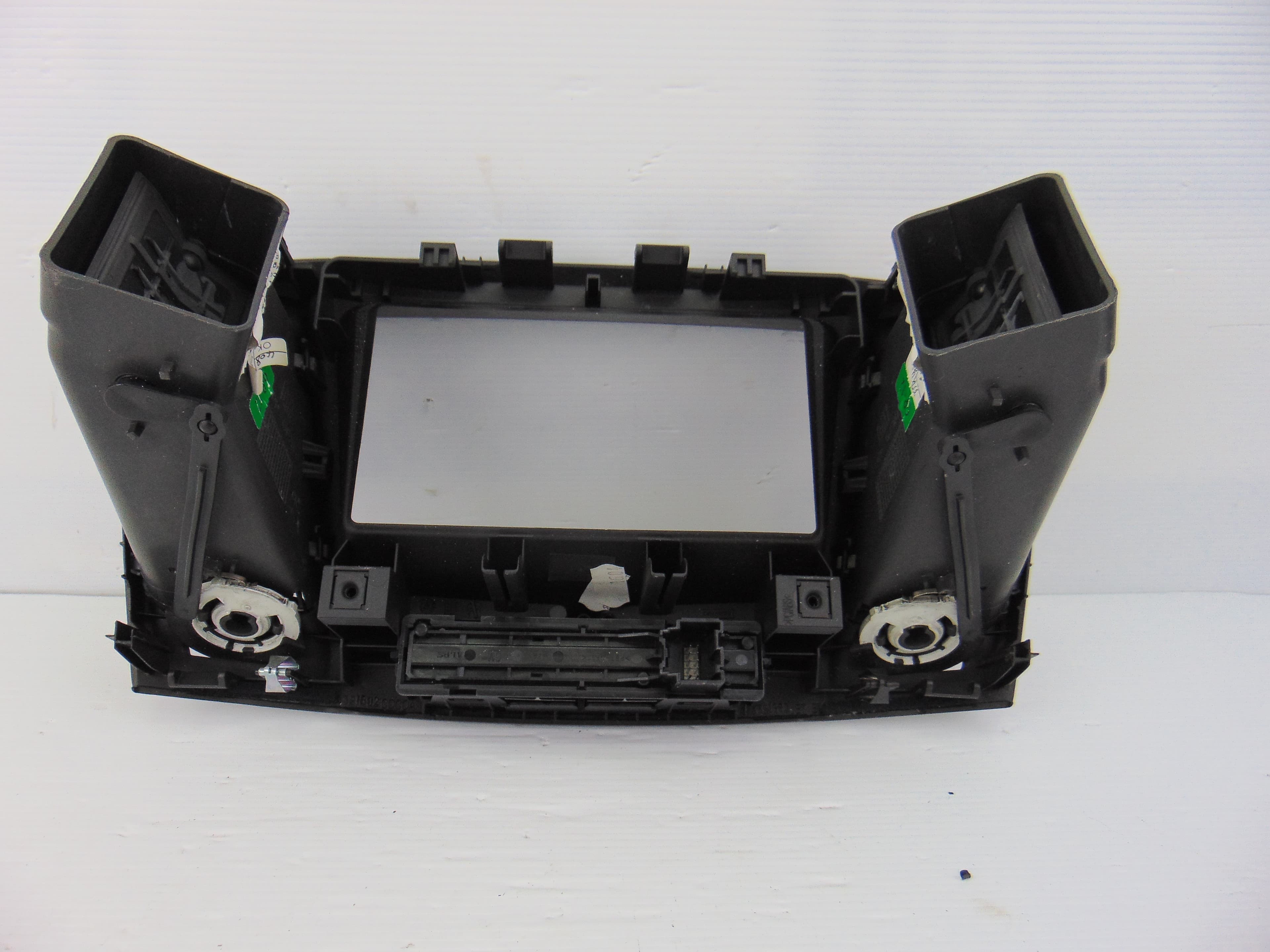 Rejilla aireadora, Opel Insignia Berlina Cosmo 2010 usado 4