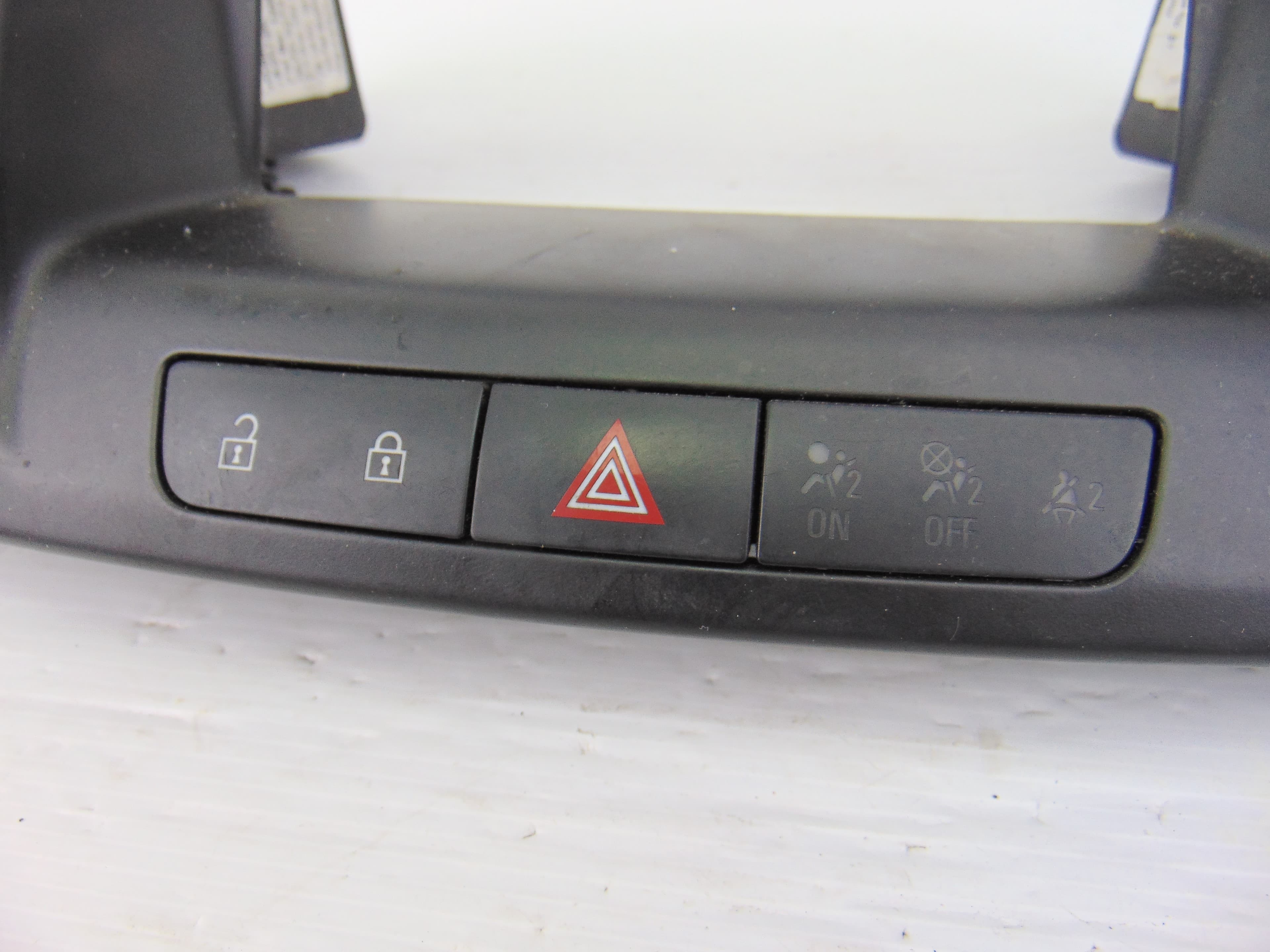 Rejilla aireadora, Opel Insignia Berlina Cosmo 2010 usado 6