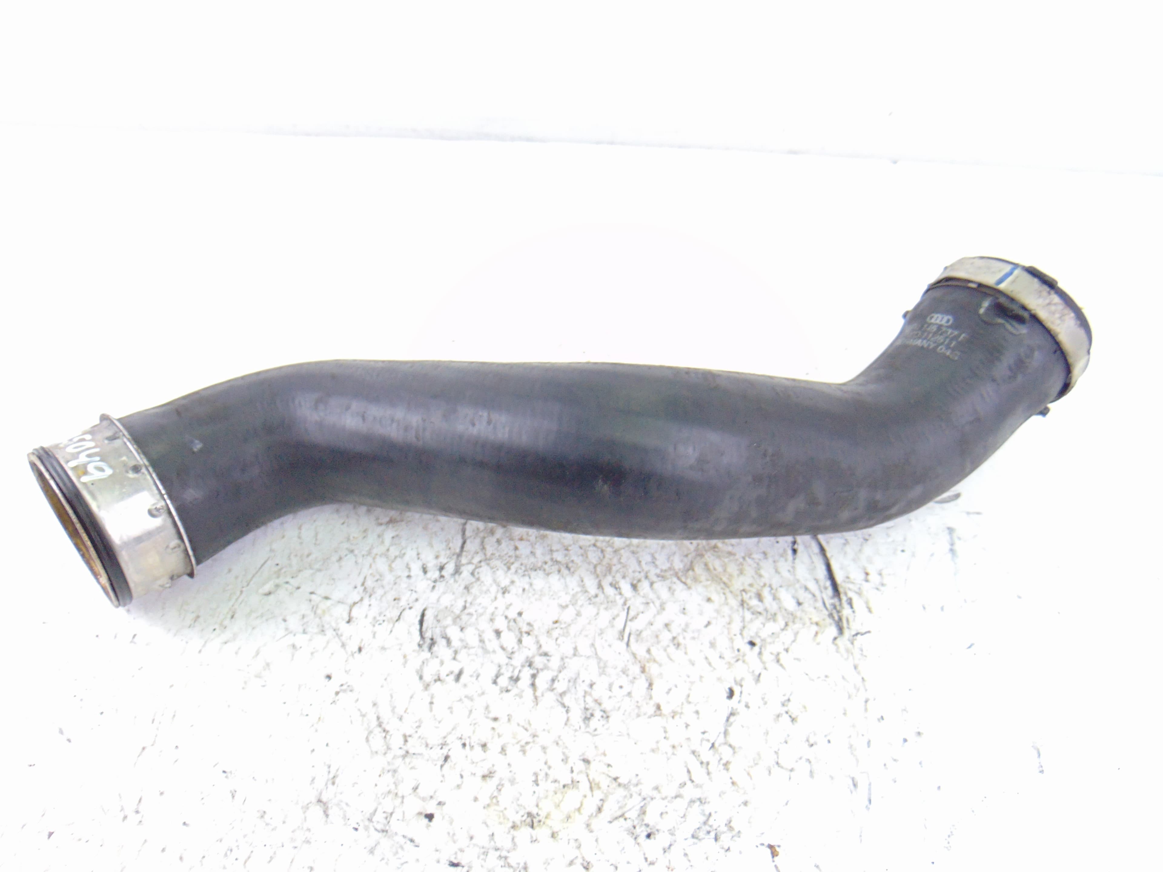 Tubo, 8E0145737F usado