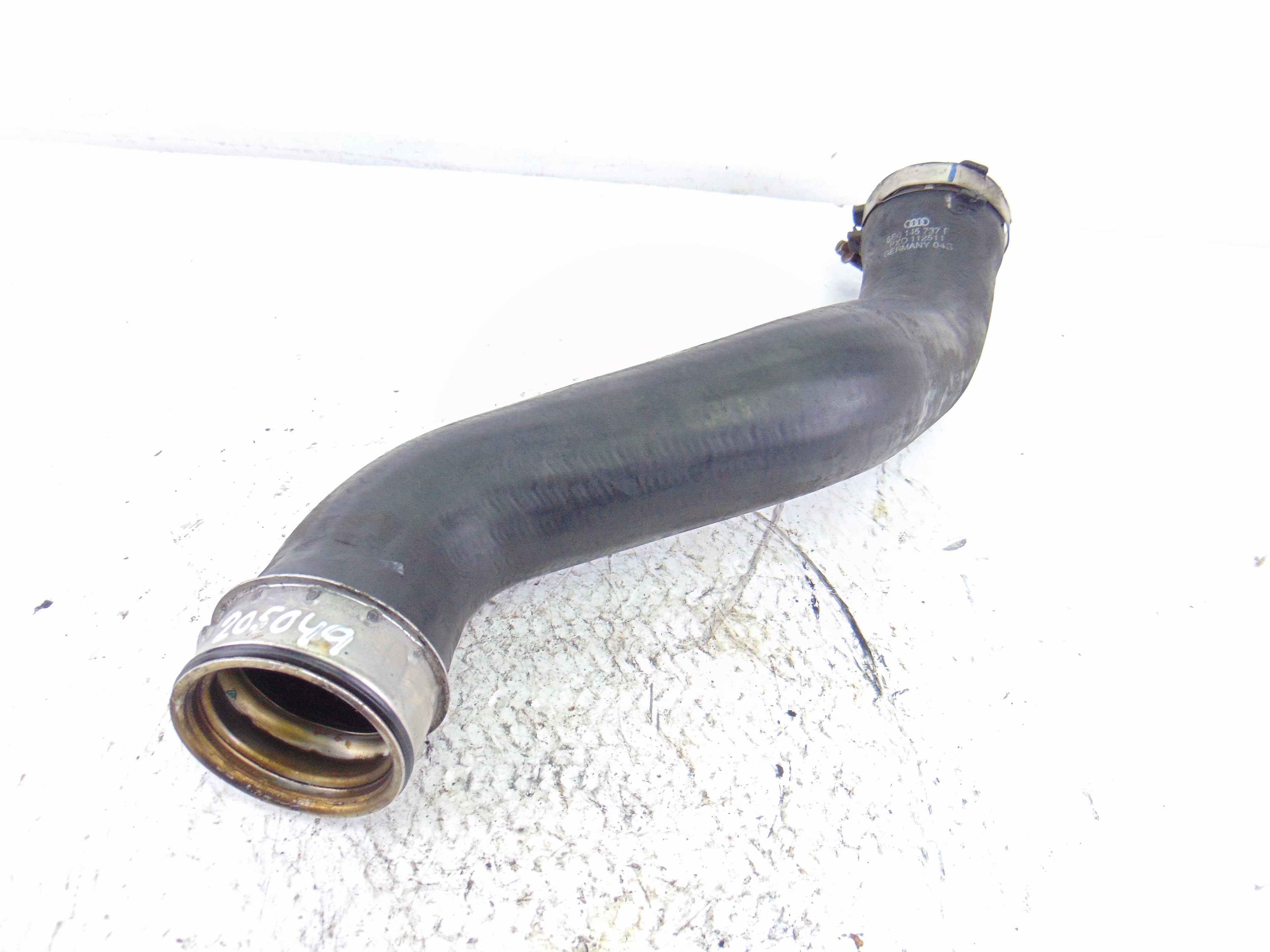 Tubo, 8E0145737F usado 3
