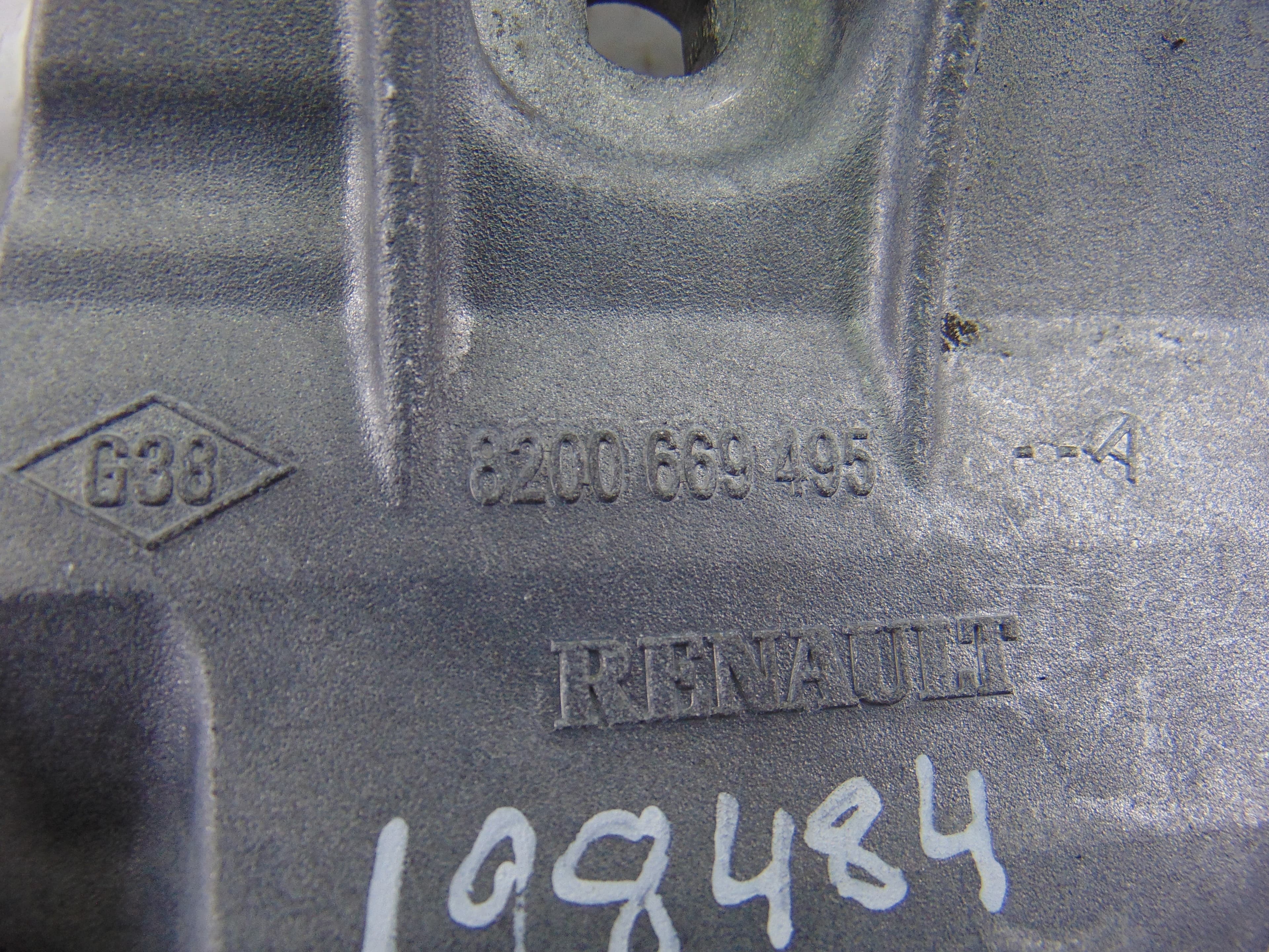 Soporte alternador, Nissan Qashqai (J10) Acenta 2010, 8200669495 usado 4