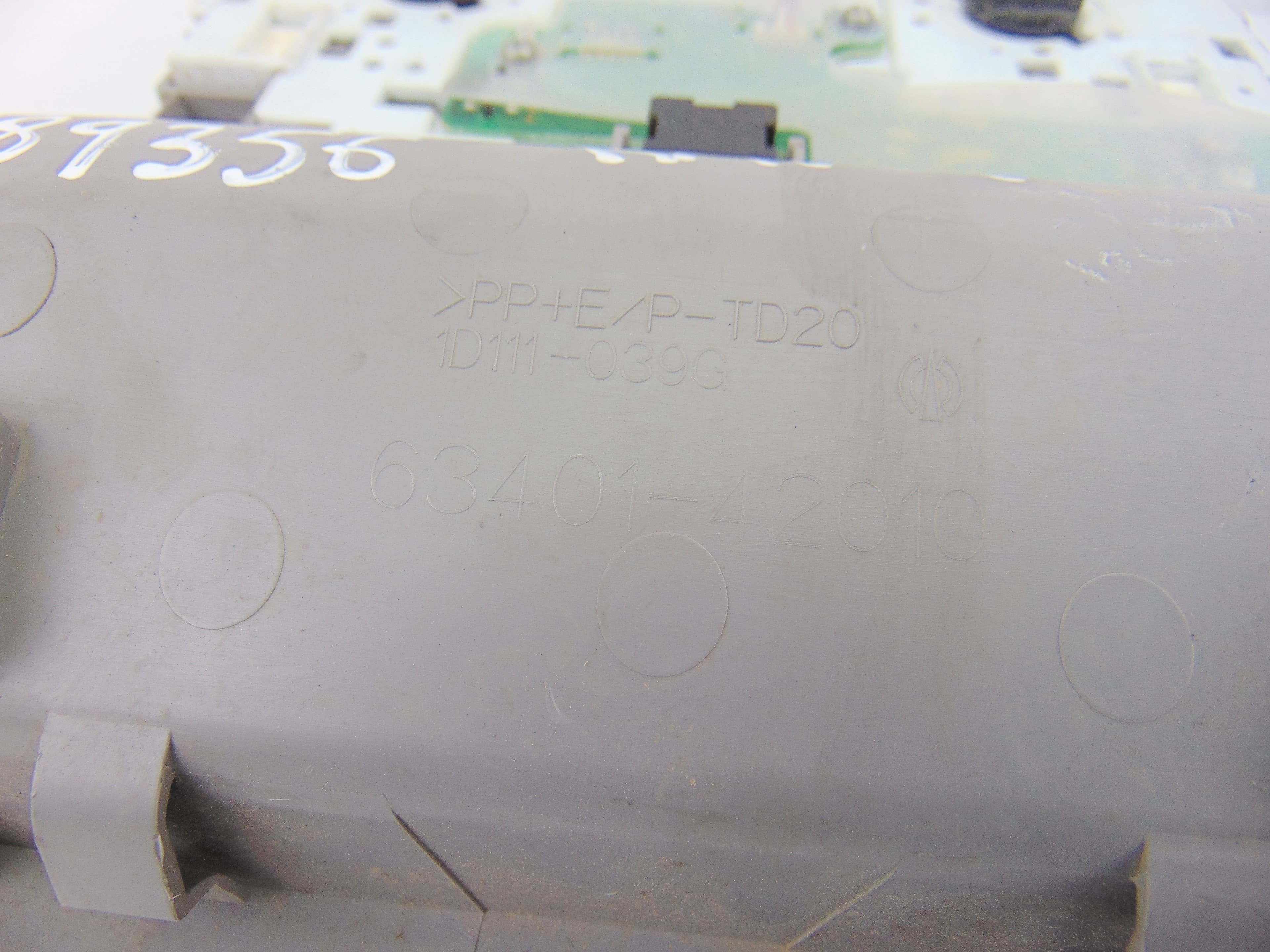 Luz interior, Toyota RAV4 (A3) Executive 2006, 63401-42010 usado 5