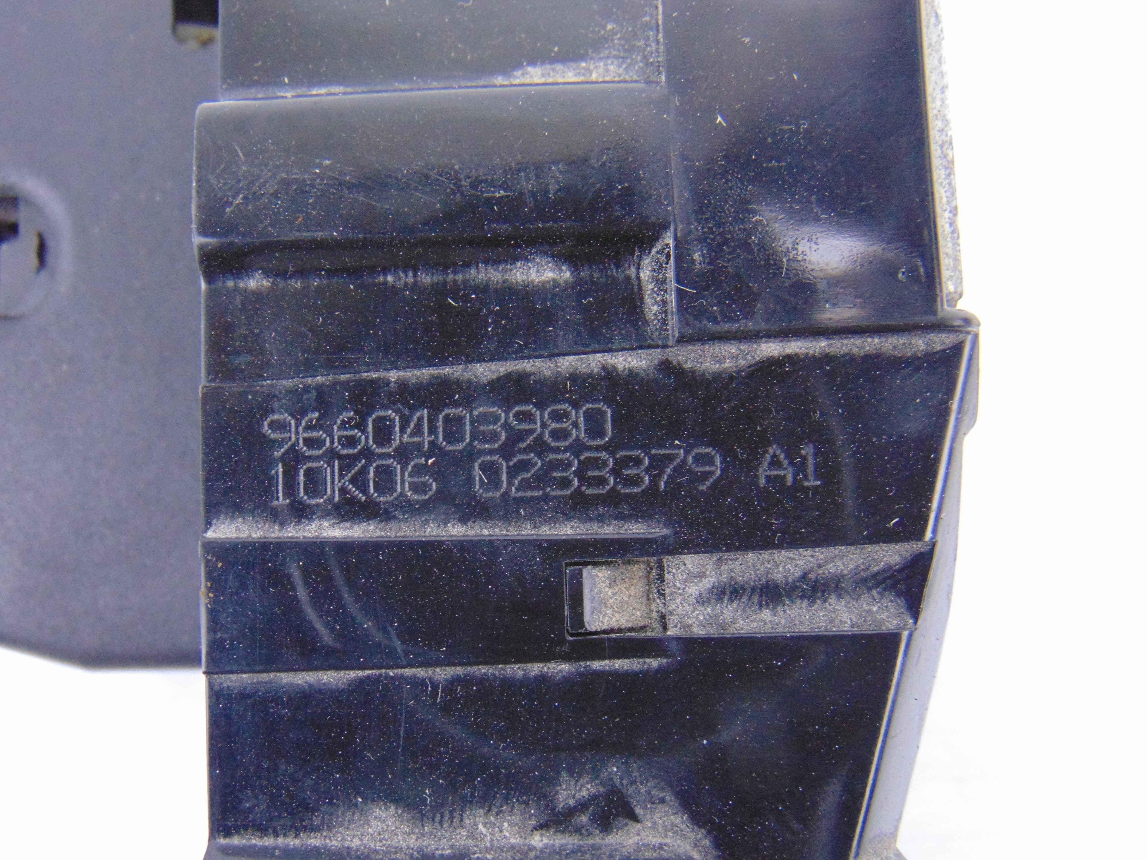 Cerradura maletero / porton, Peugeot 207 X-Line 2007, 9660403980 usado 4