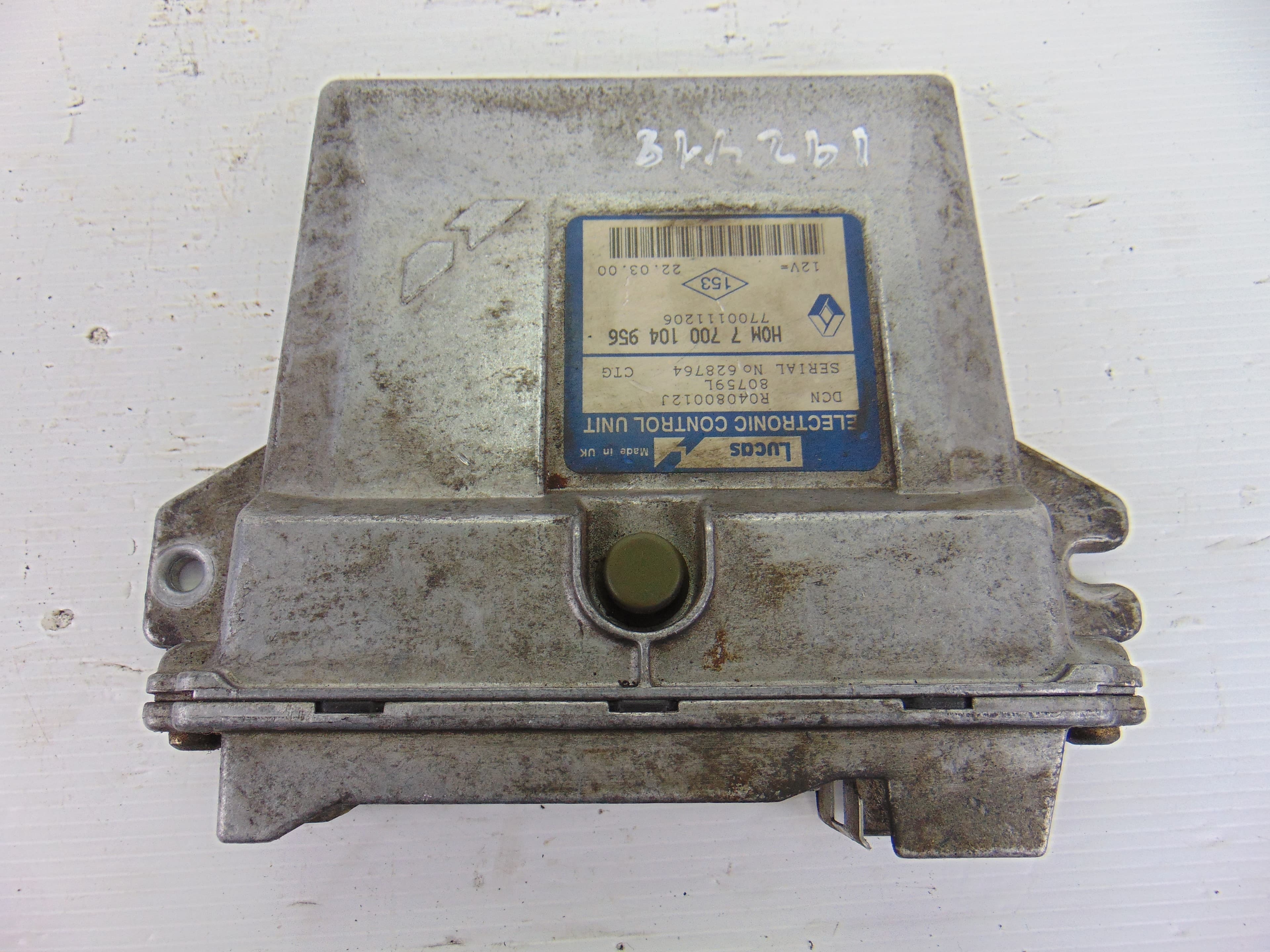 Centralita motor uce, 7700104956 usado