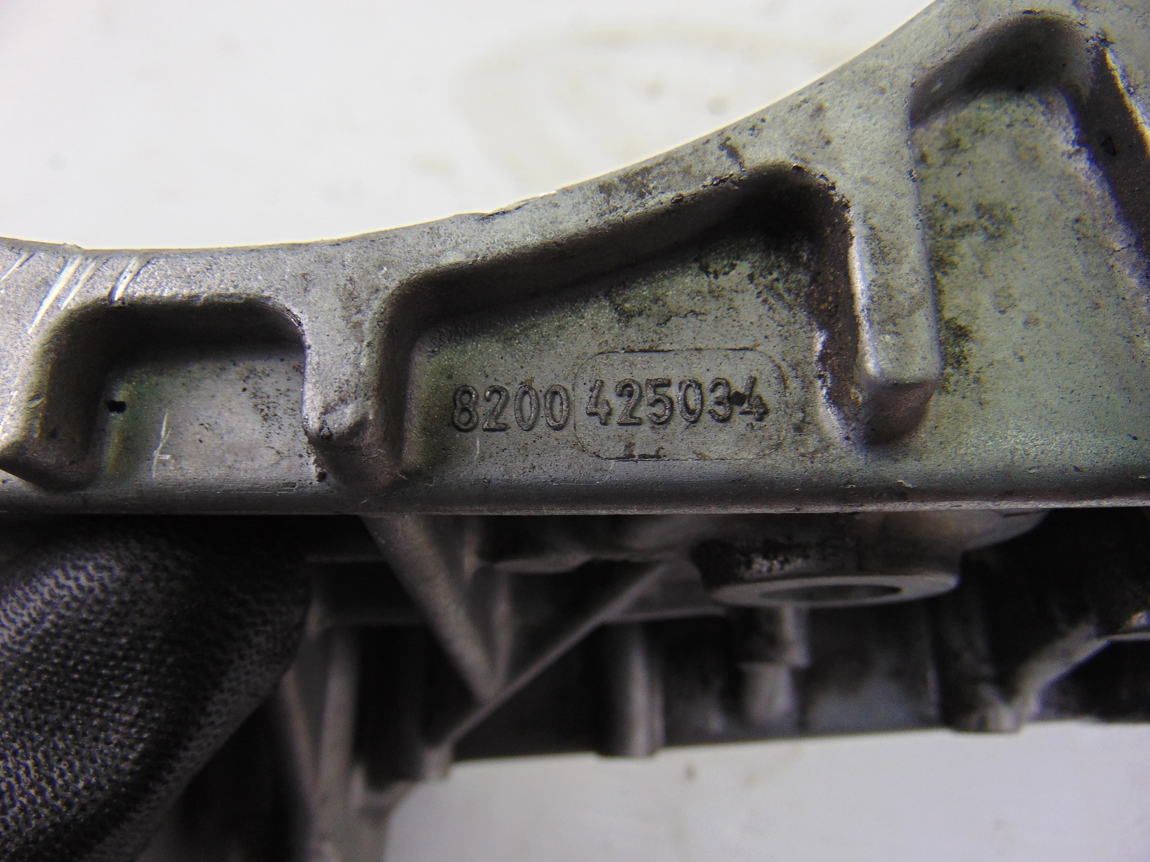 Soporte alternador, Nissan Almera (N16/E) Tekna 2005, 8200425034 usado 5