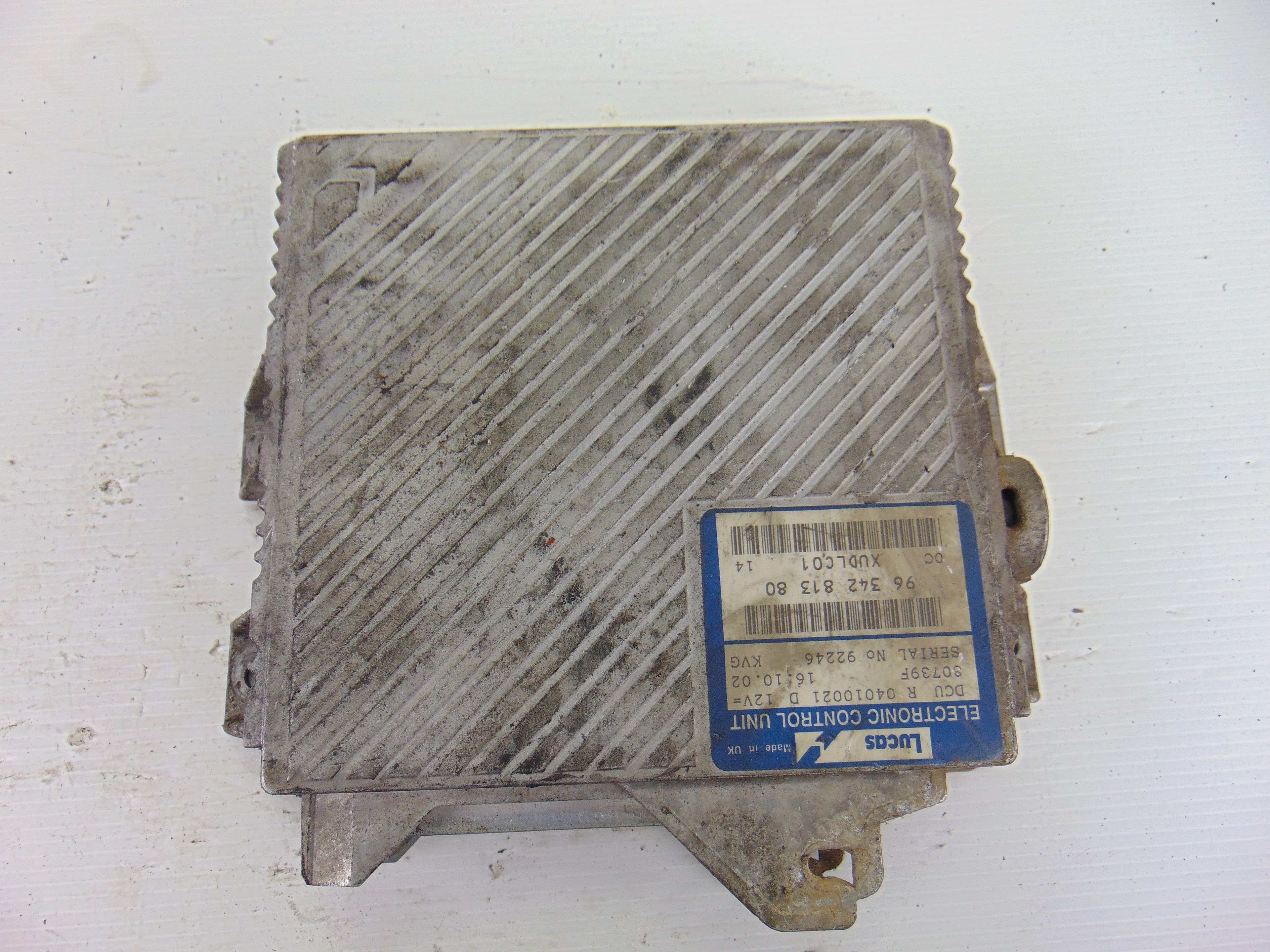 Centralita motor uce, 9634281380 usado