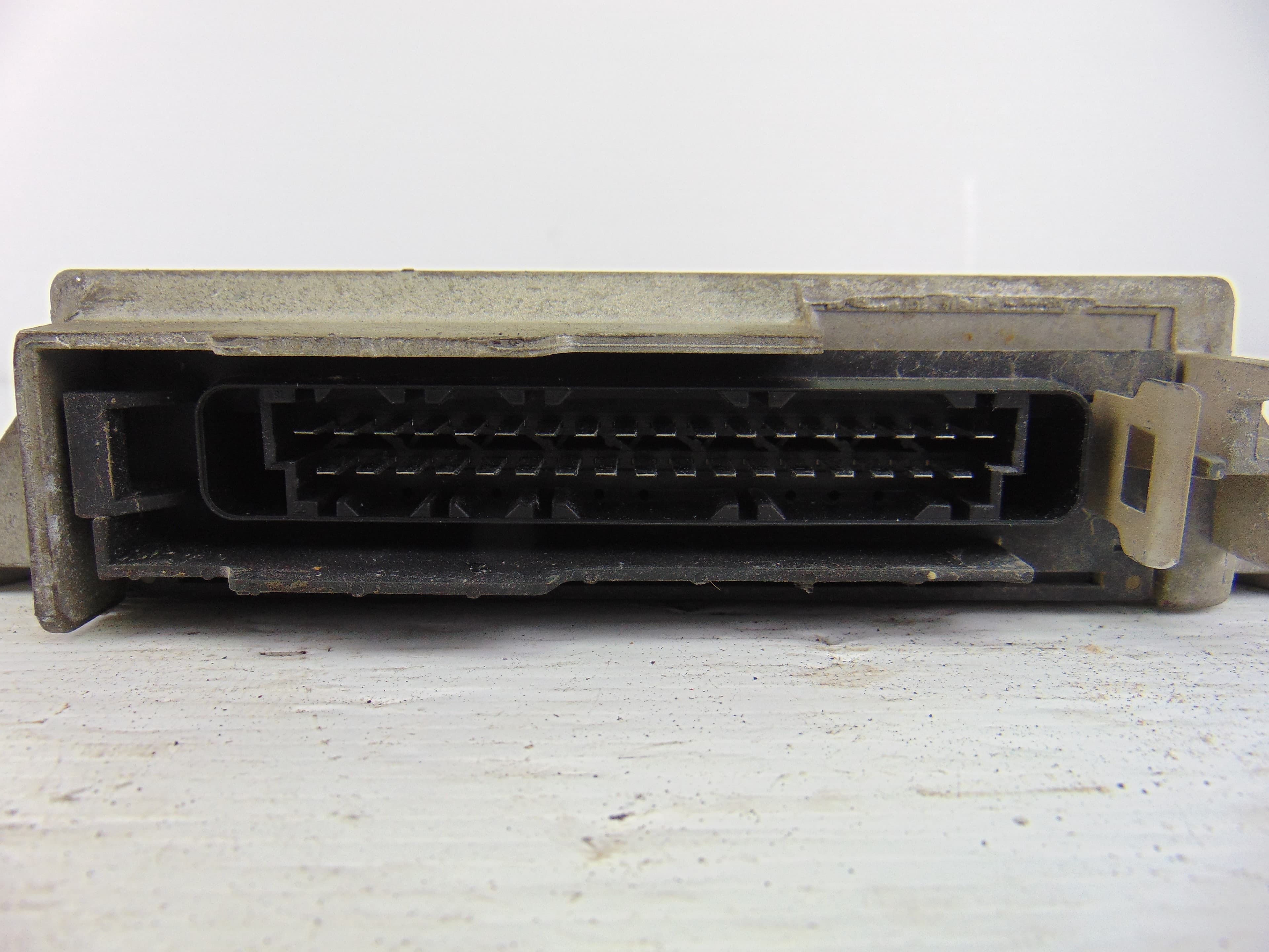 Centralita motor uce, 7700860324 usado 3
