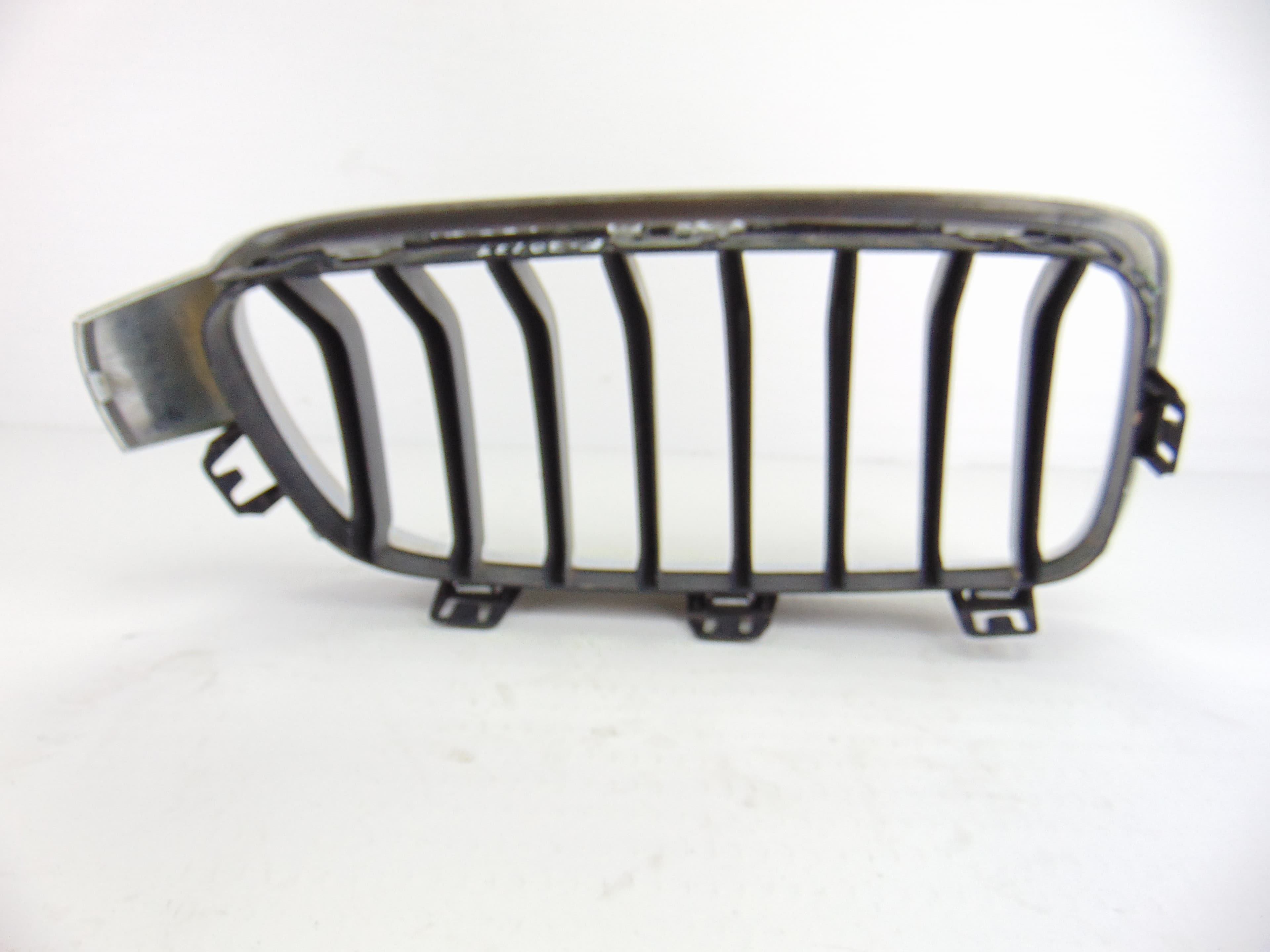 Rejilla paragolpes izquierda, 7295435 usado 3