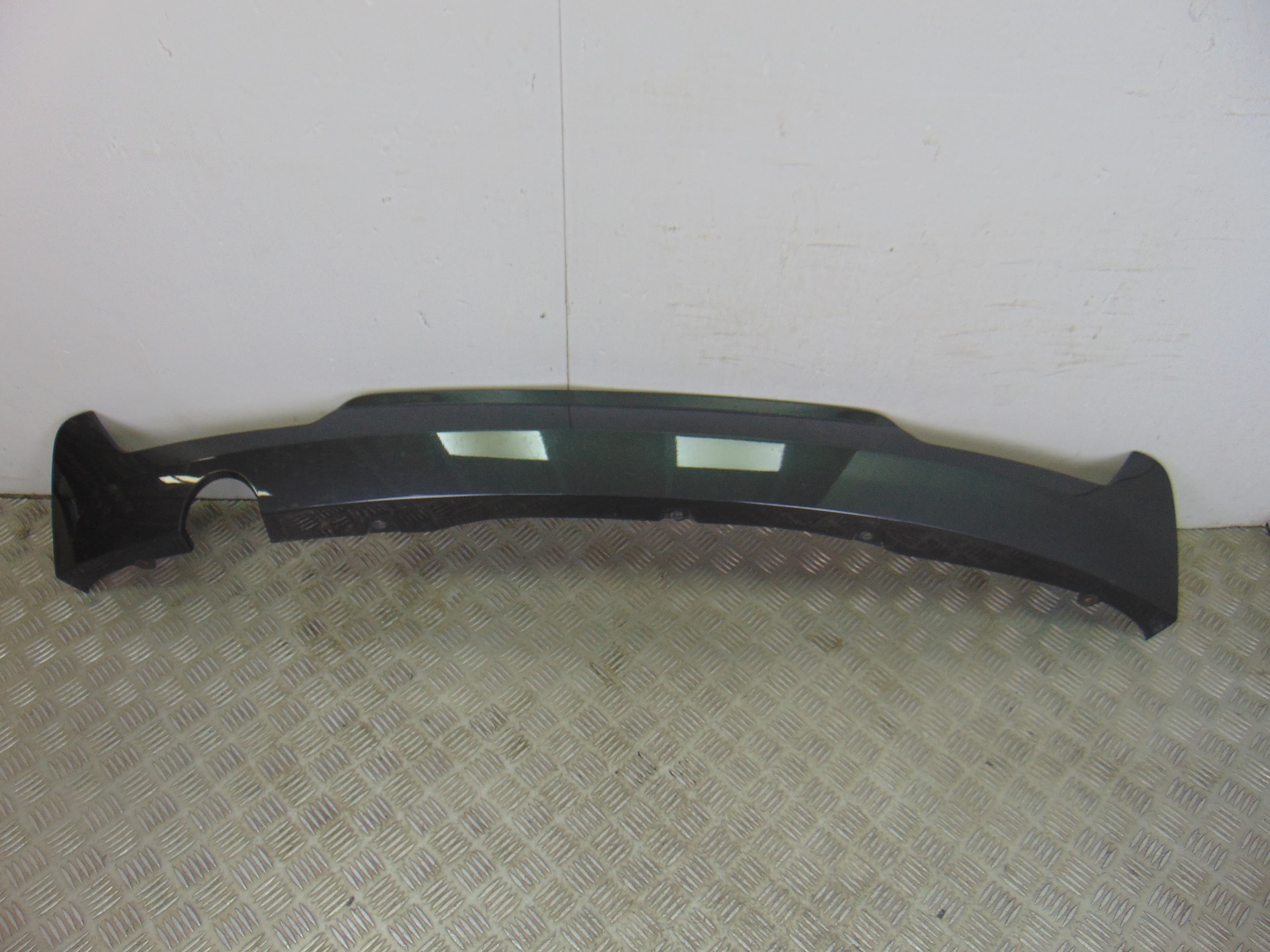 Spoiler paragolpes trasero, 15857711 usado