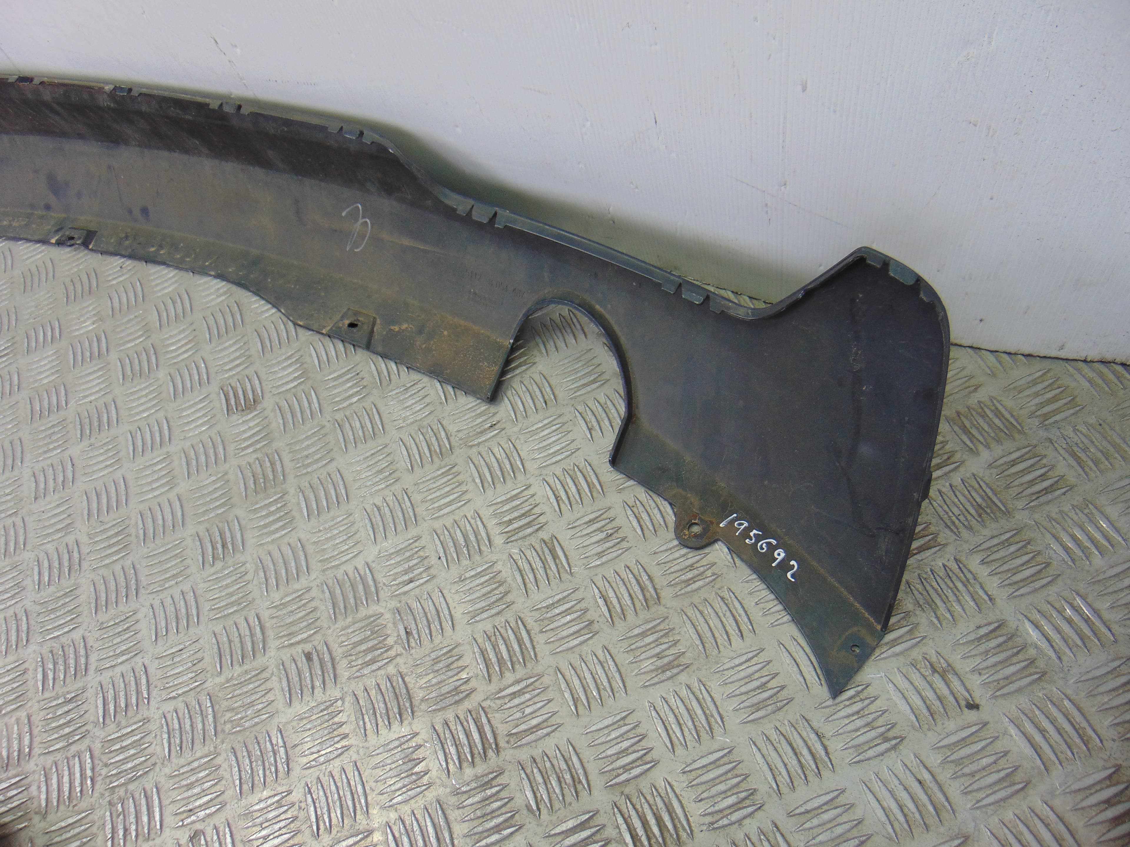 Spoiler paragolpes trasero, 15857711 usado 4