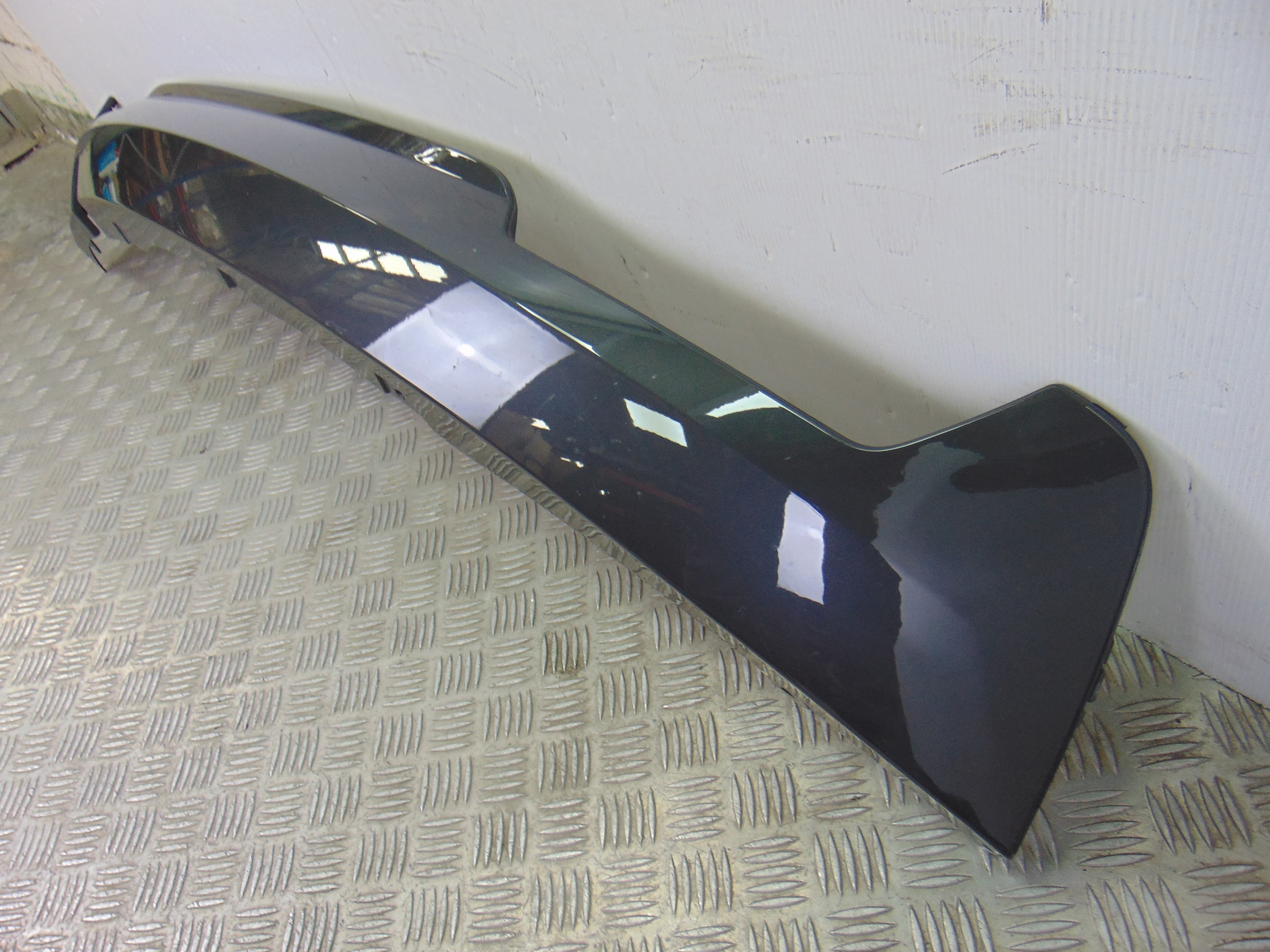 Spoiler paragolpes trasero, 15857711 usado 2