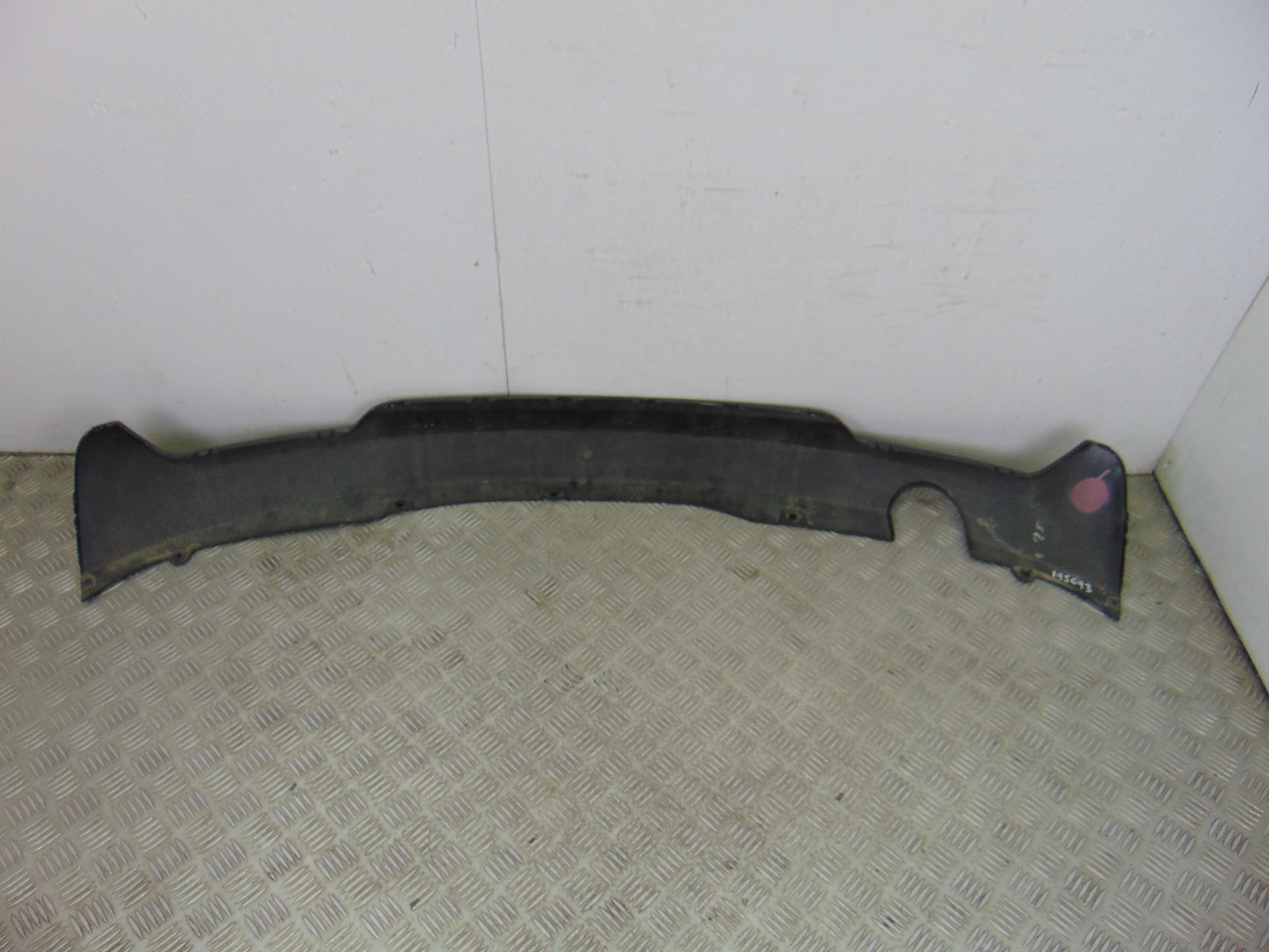 Spoiler paragolpes trasero, 15857711 usado 5