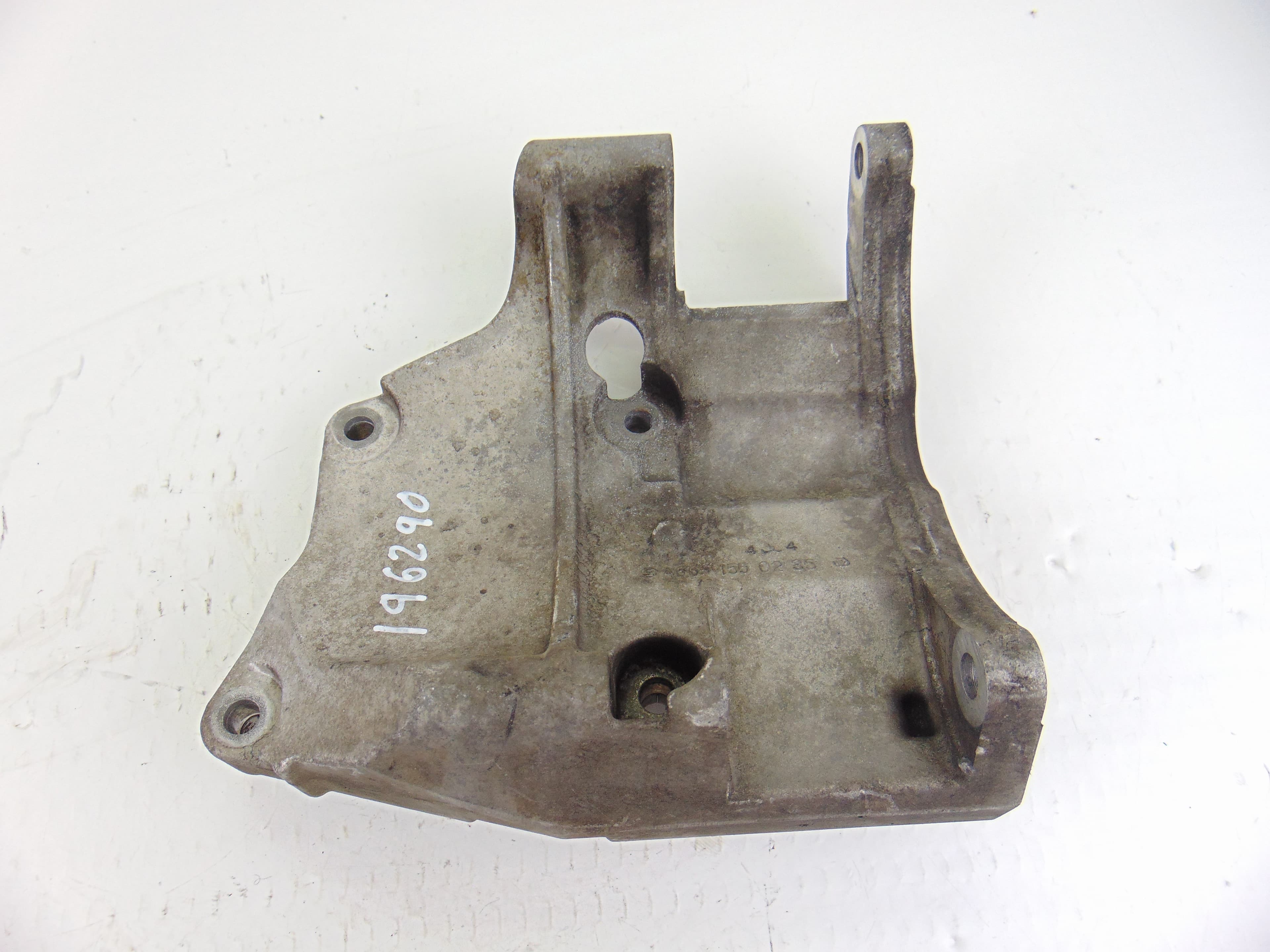 Soporte alternador, A6651550235 usado