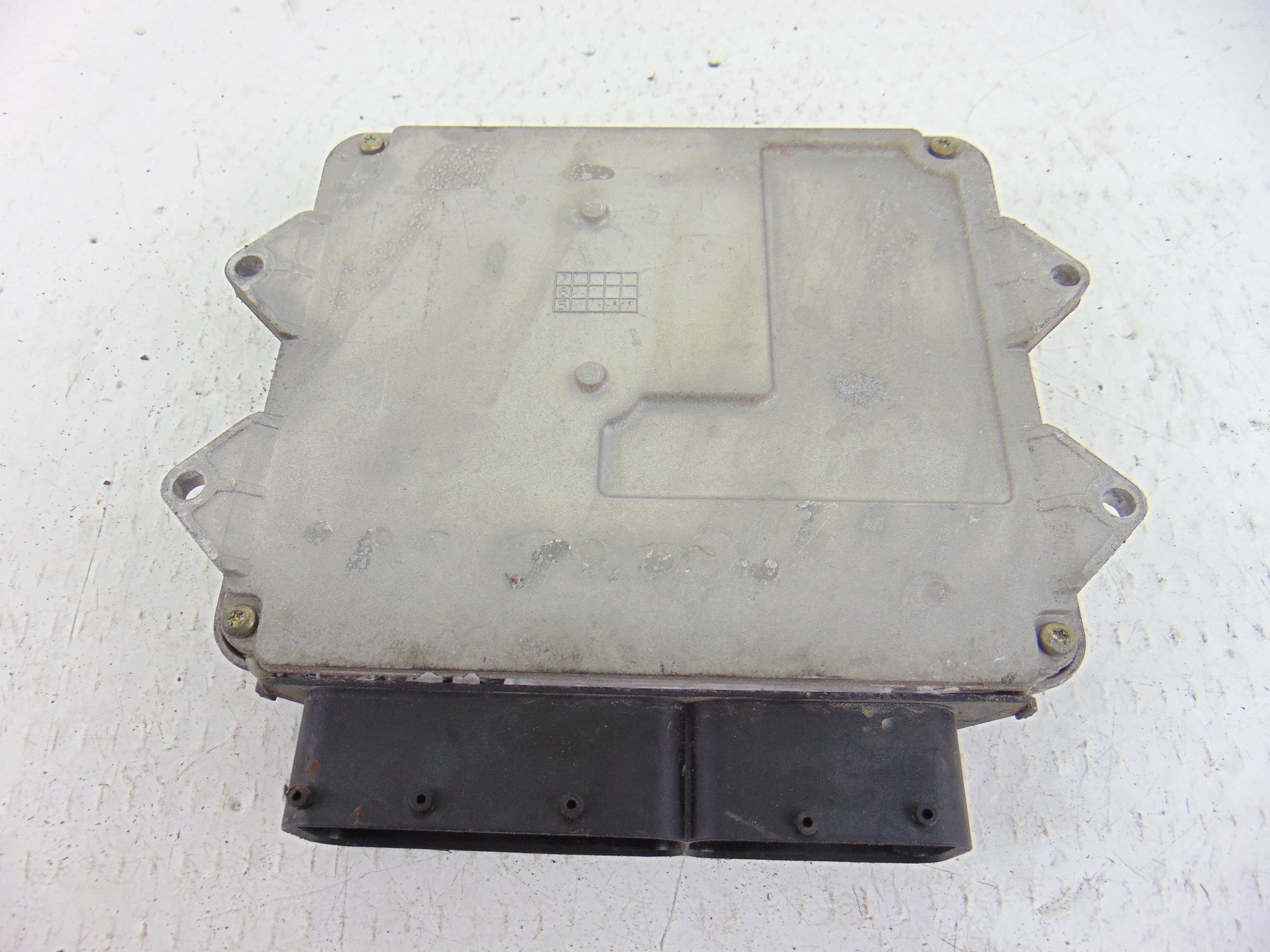 Centralita motor uce, Opel Corsa C Blue Line, 55196352 usado 4