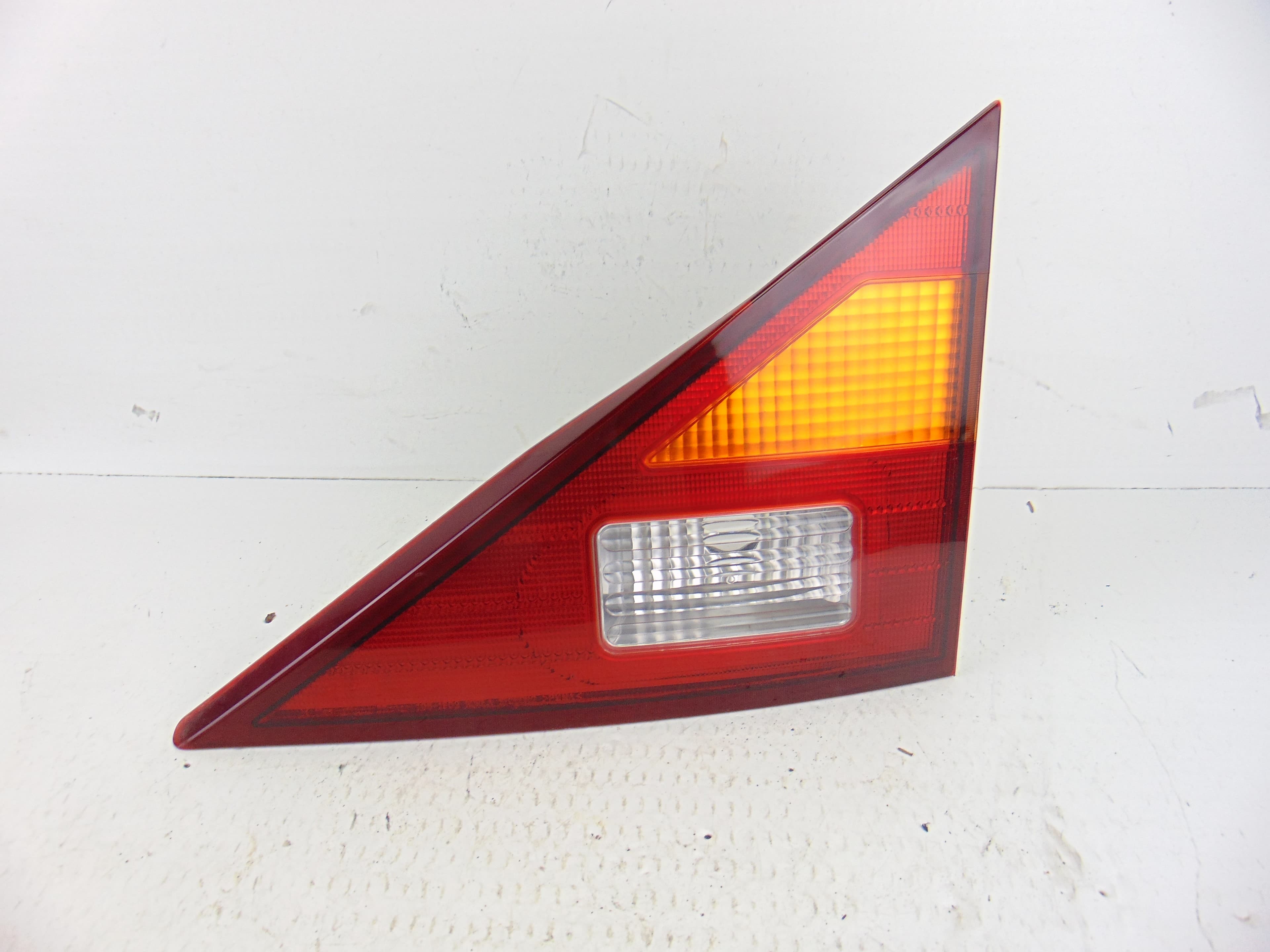 Piloto trasero derecho interior, Ssangyong Rodius Xdi 2010 usado