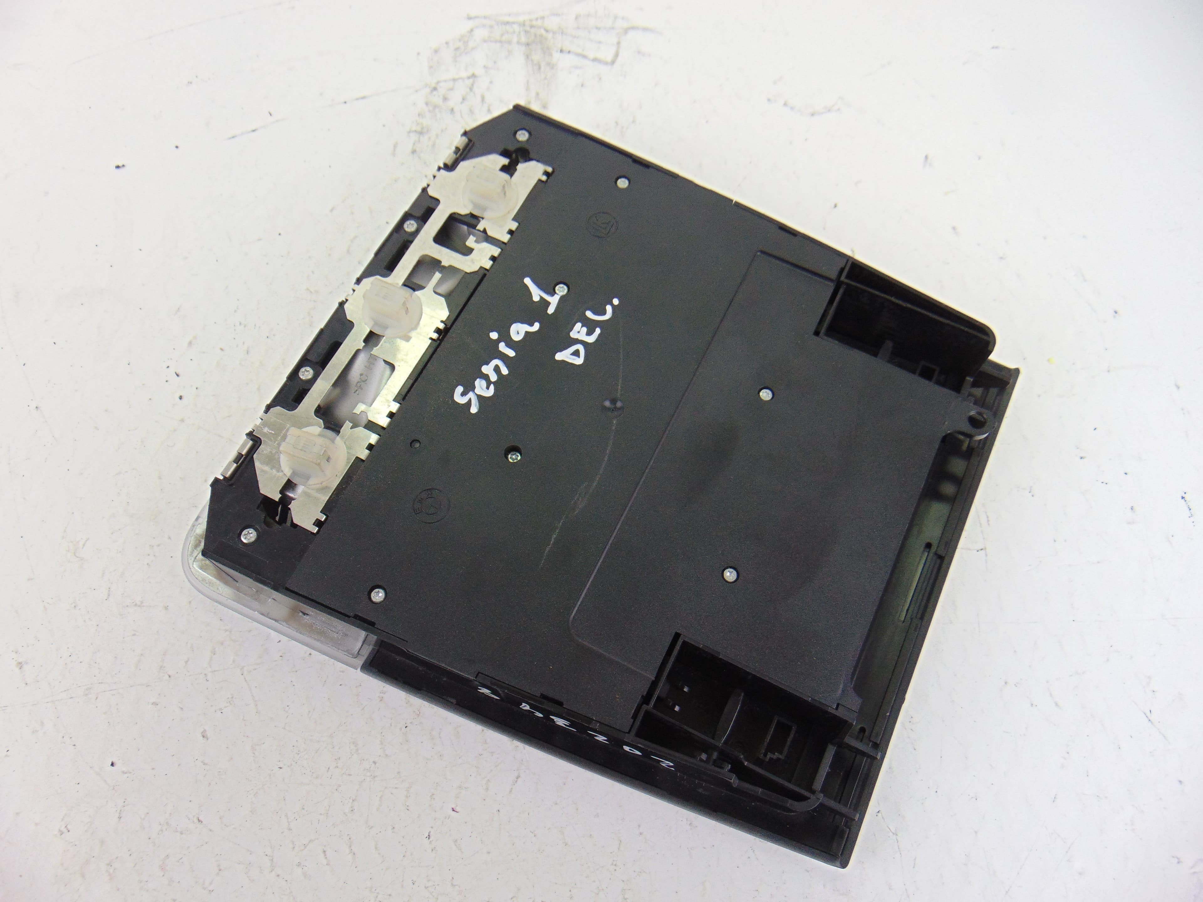 Luz interior, BMW Serie 1 Berlina (E81/E87) 118d 2010, 9205105 usado 2
