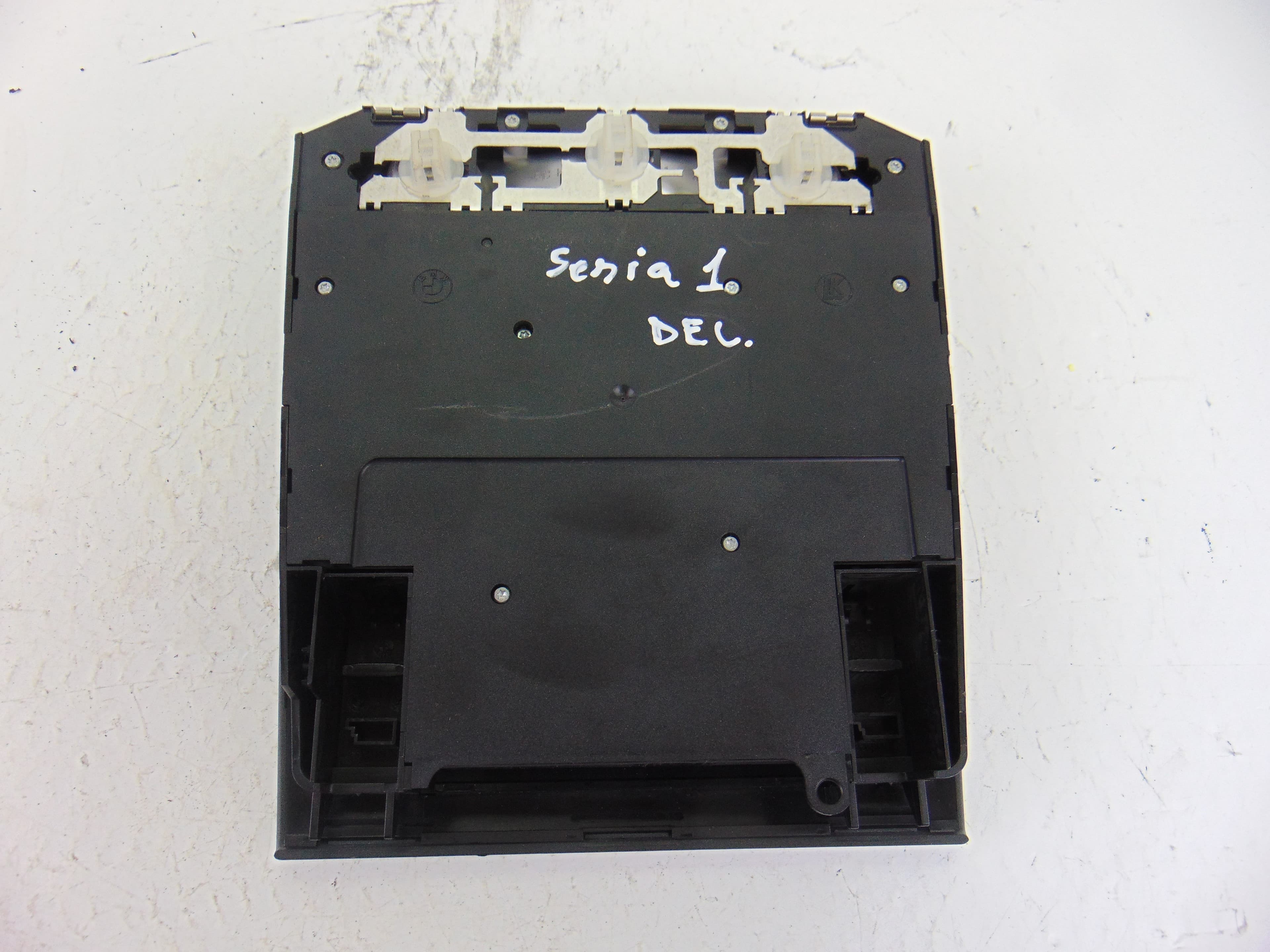 Luz interior, BMW Serie 1 Berlina (E81/E87) 118d 2010, 9205105 usado 3