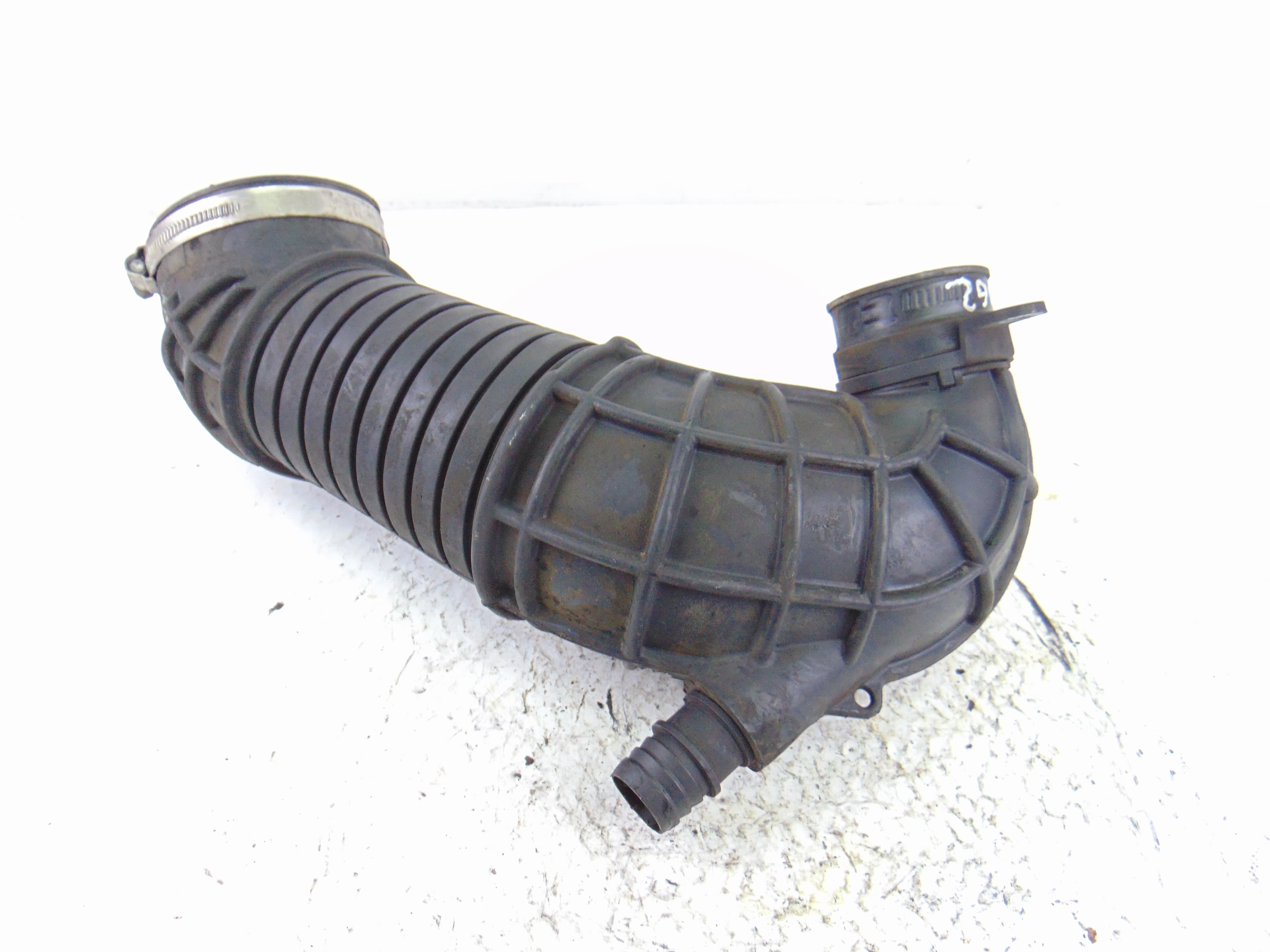 Tubo, 8E0129615J usado 3