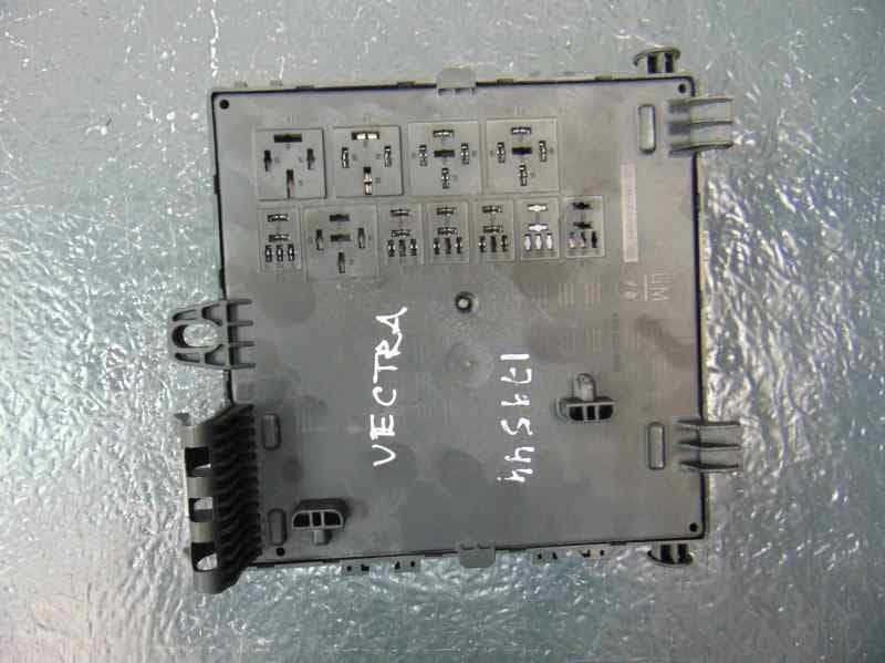Caja reles / fusibles, Opel Vectra C Berlina Club 2003, 13125487 usado 3
