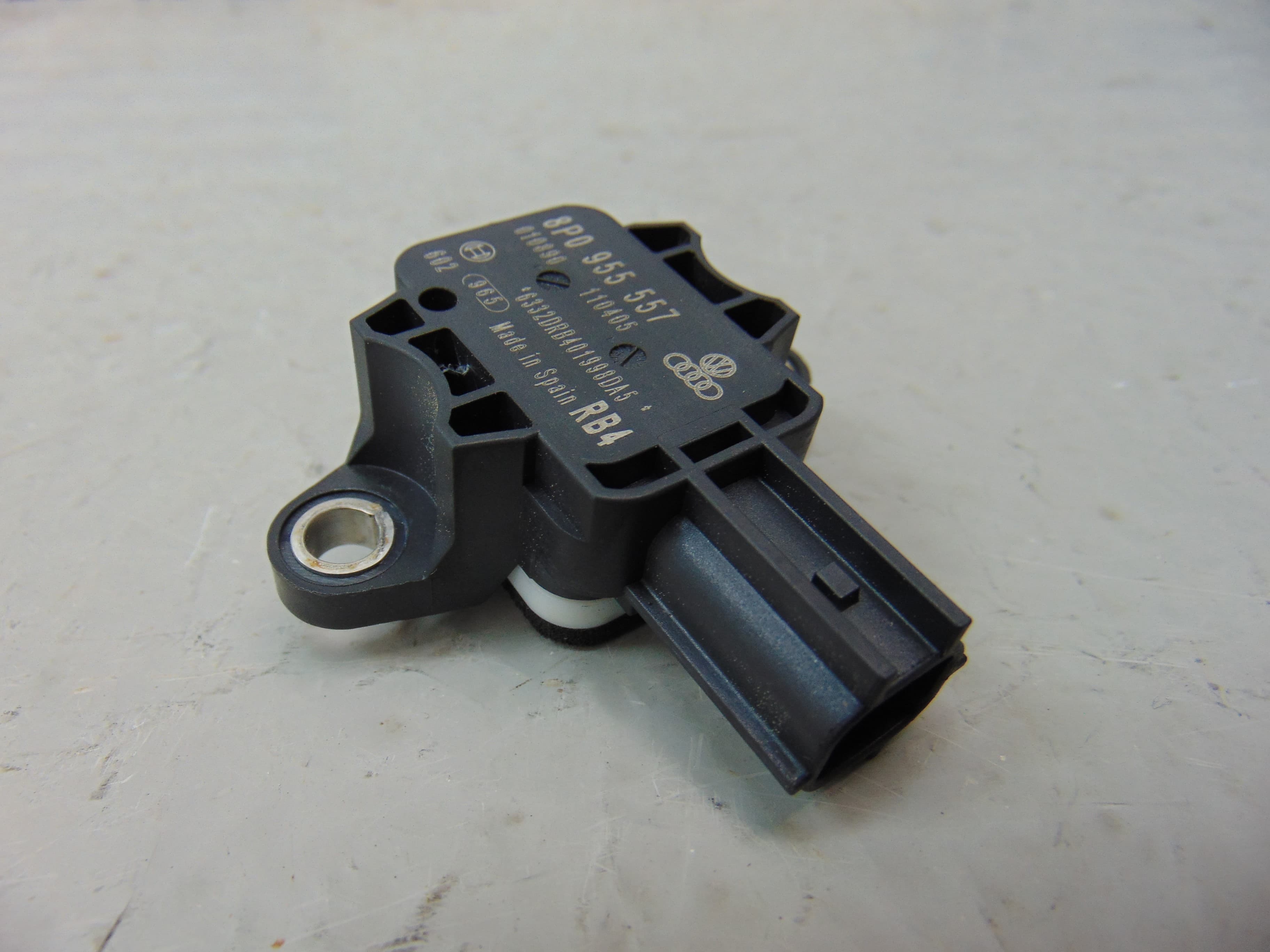 Sensor, Audi A3 Sportback (8PA) 2.0 TDI Ambiente 2005, 8P0955557 usado