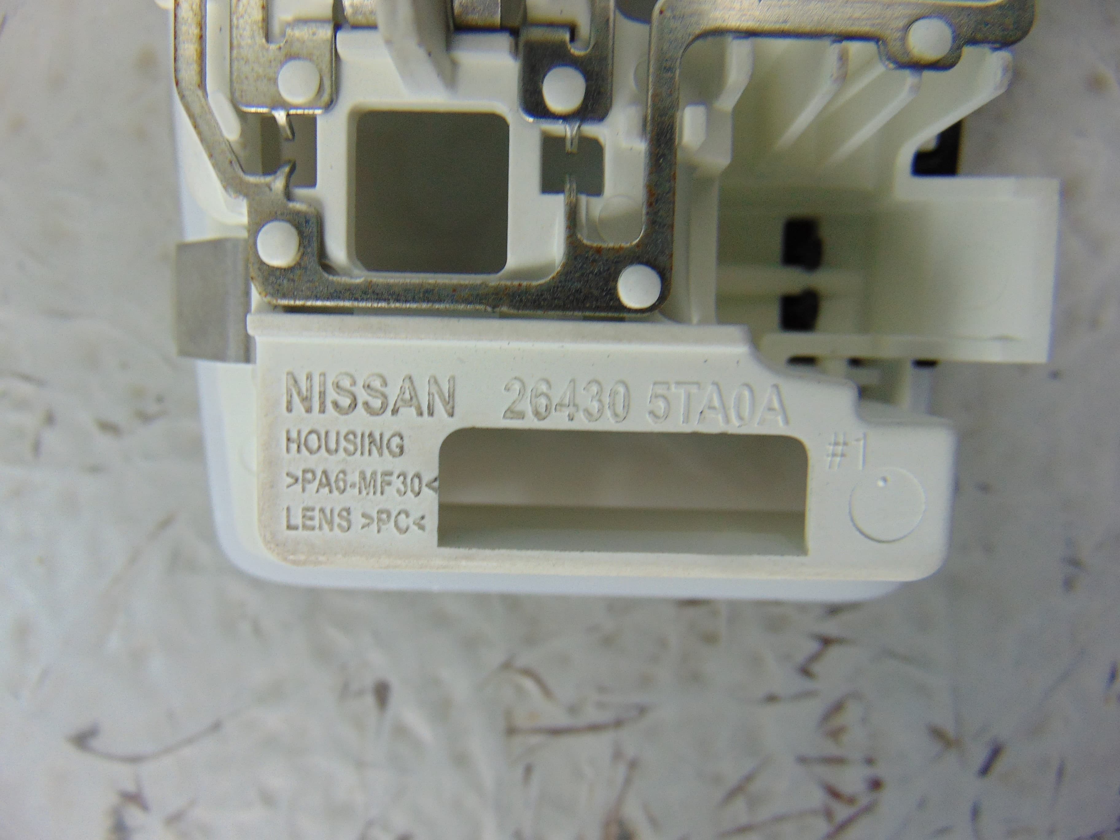 Luz interior, Nissan Micra (K14) Acenta 2019, 283365FA0A usado 3