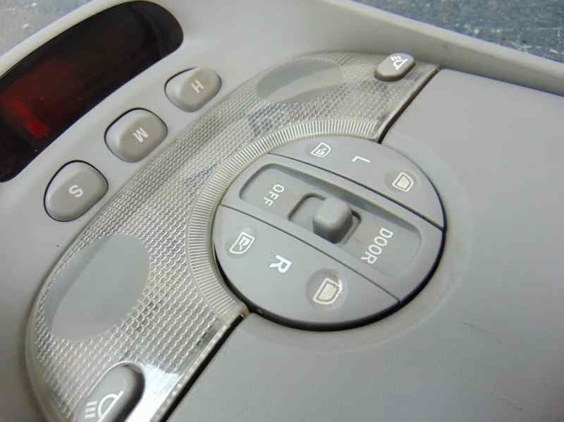 Luz interior, Kia Carnival Ii (Fl) 2.9 CDRi EX 2002, 0K53E51410 usado 6