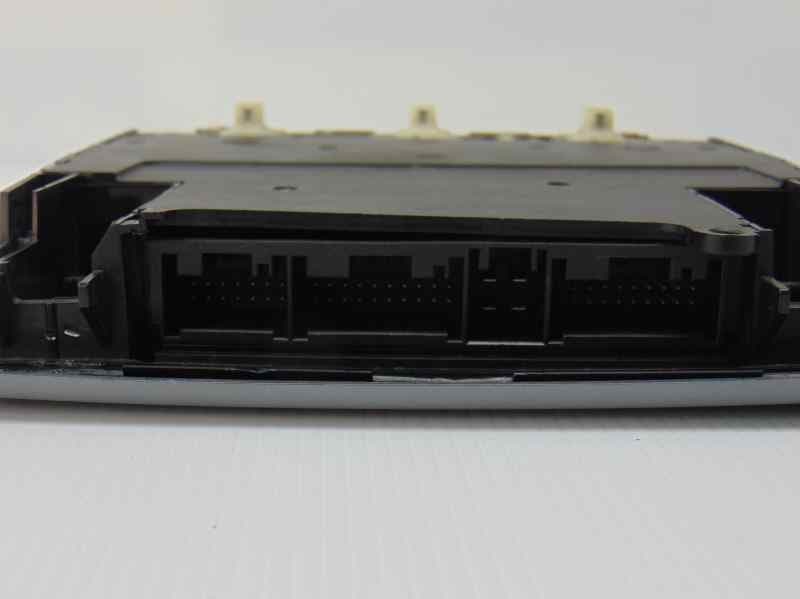 Luz interior, BMW Serie 1 Berlina (E81/E87) 118d 2008, 9197737 usado 2