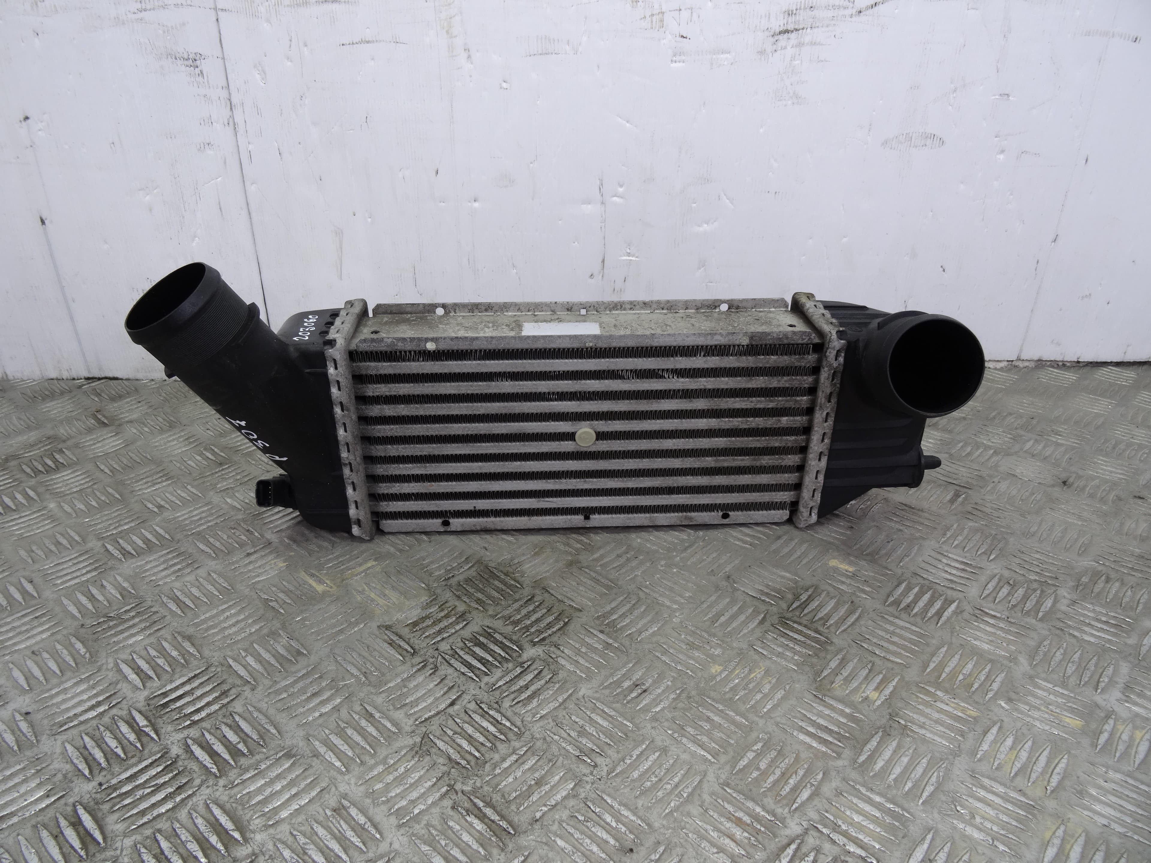 Intercooler, Peugeot 307 Break / Sw (S1)(04.2002) Sw Pack 2003 usado