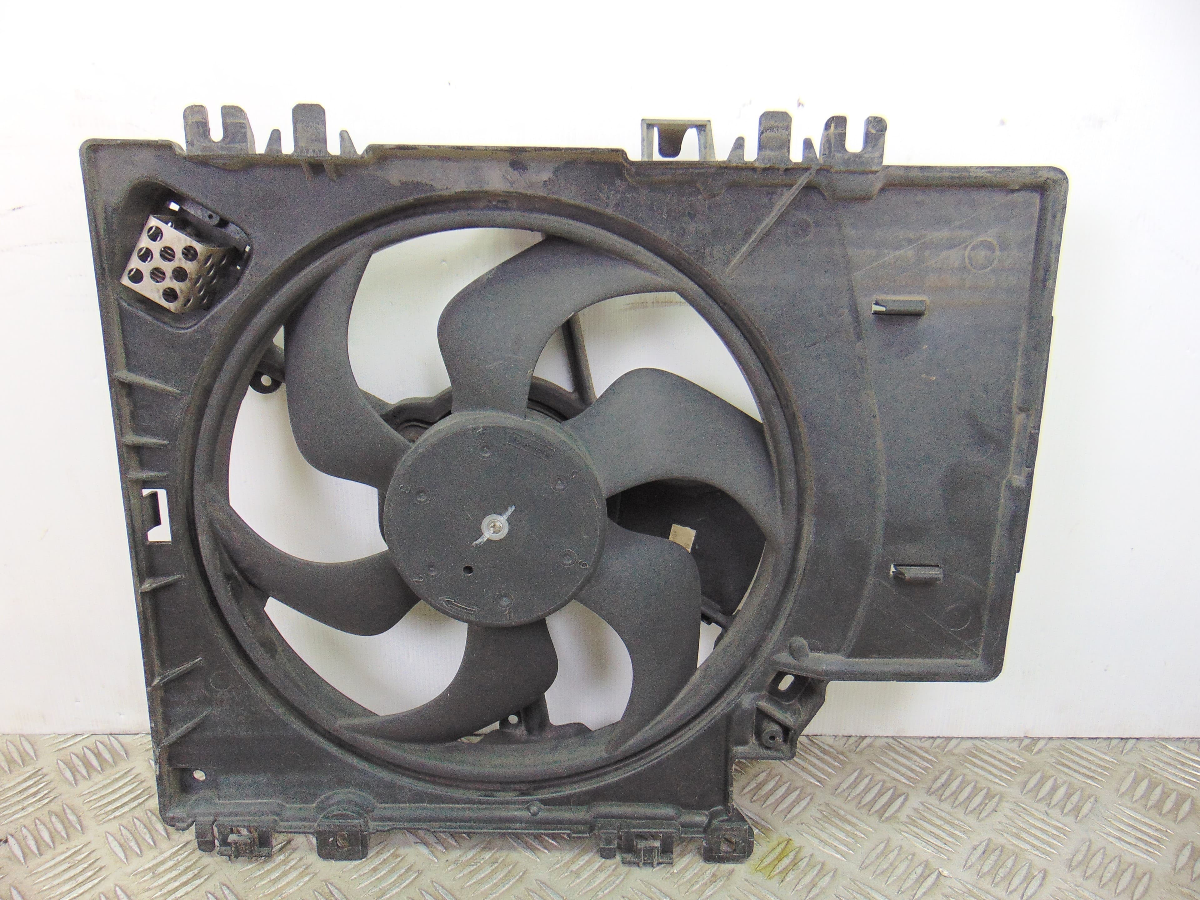 Electroventilador, Nissan Micra (K12E) Acenta 2005, CR12 usado