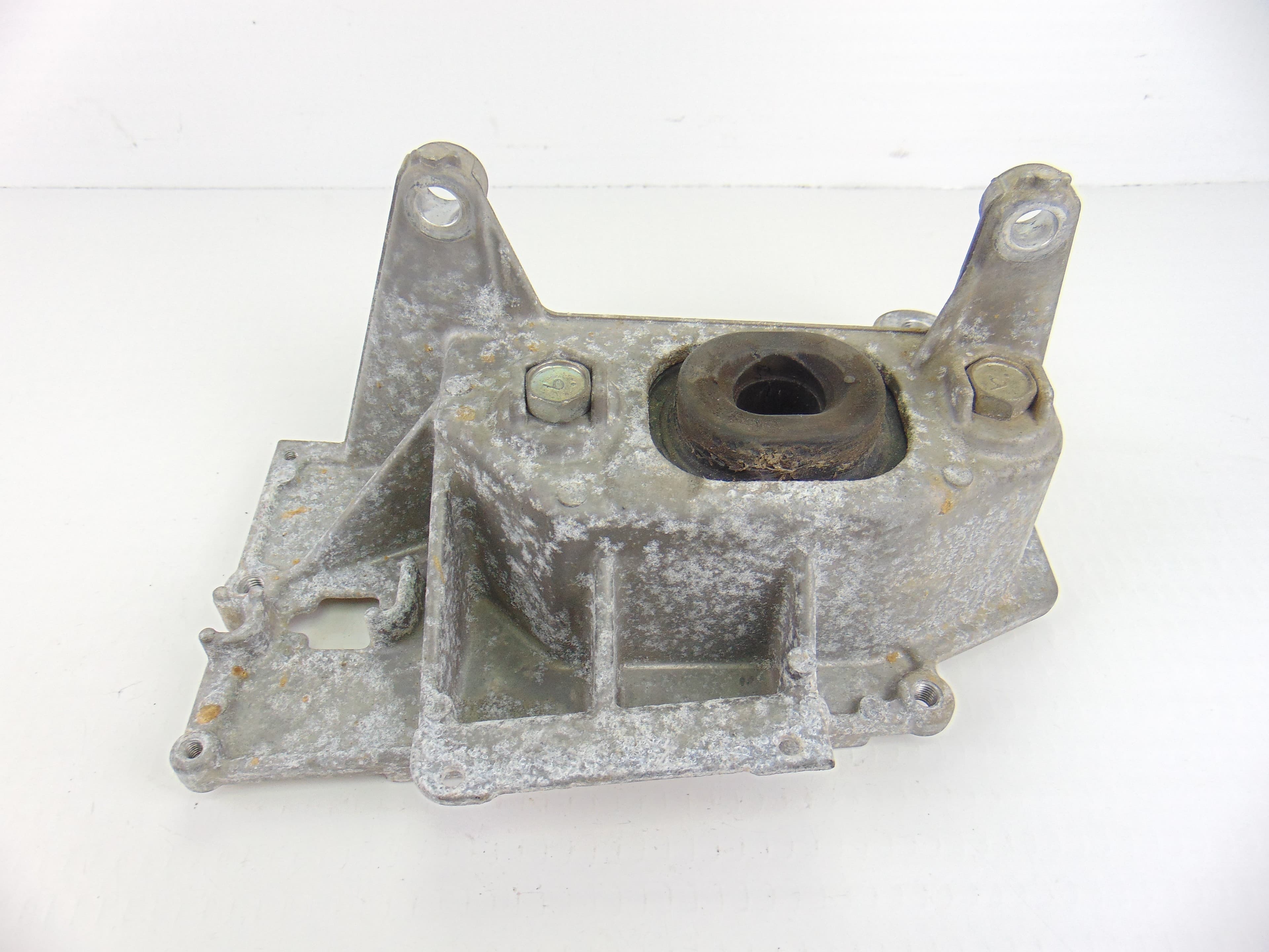 Soporte motor, Nissan Juke (F15E) Acenta 2013 usado