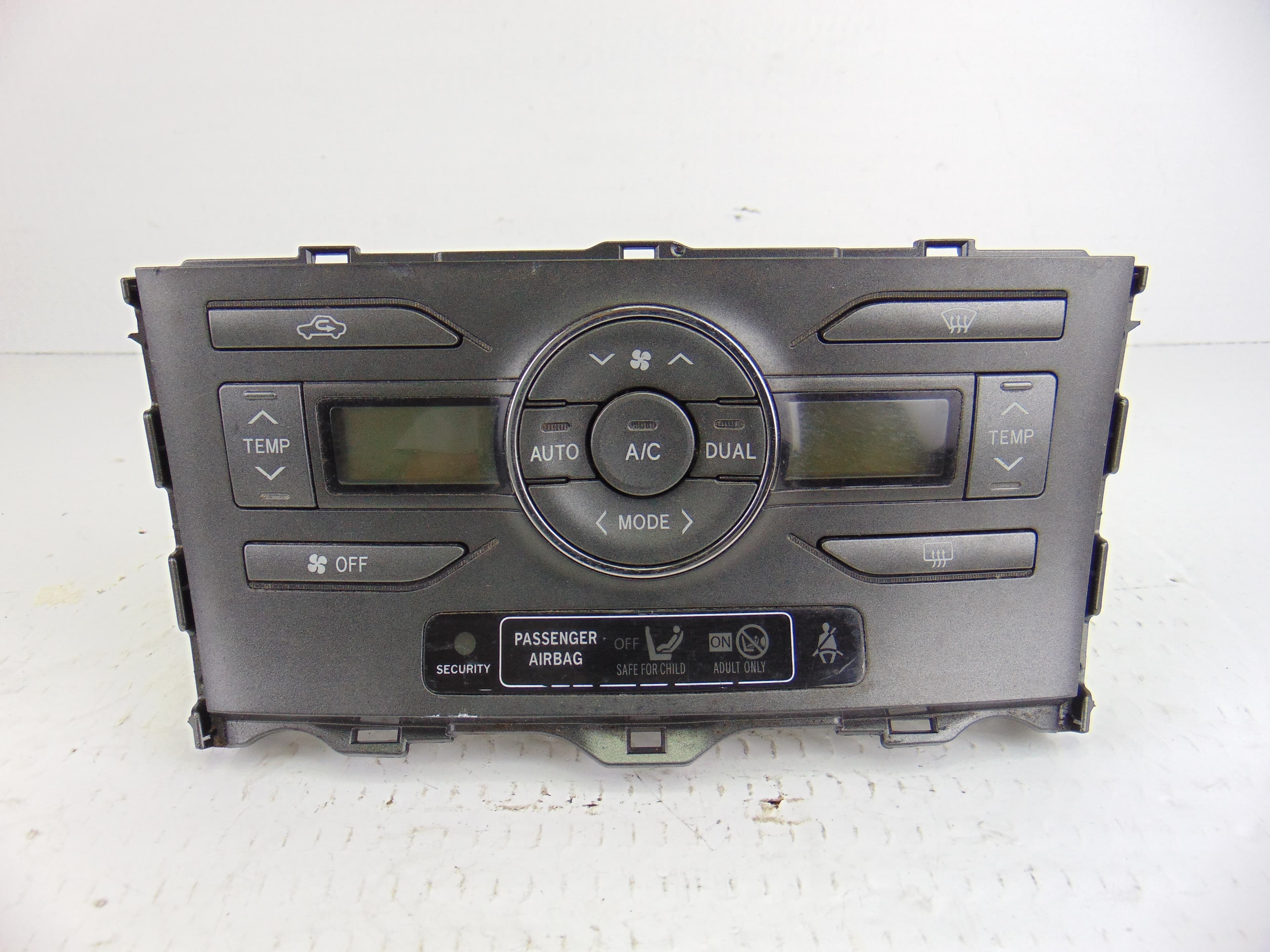 Mando climatizador, Toyota Auris (E15) Luna 2008, 55900-02220 usado