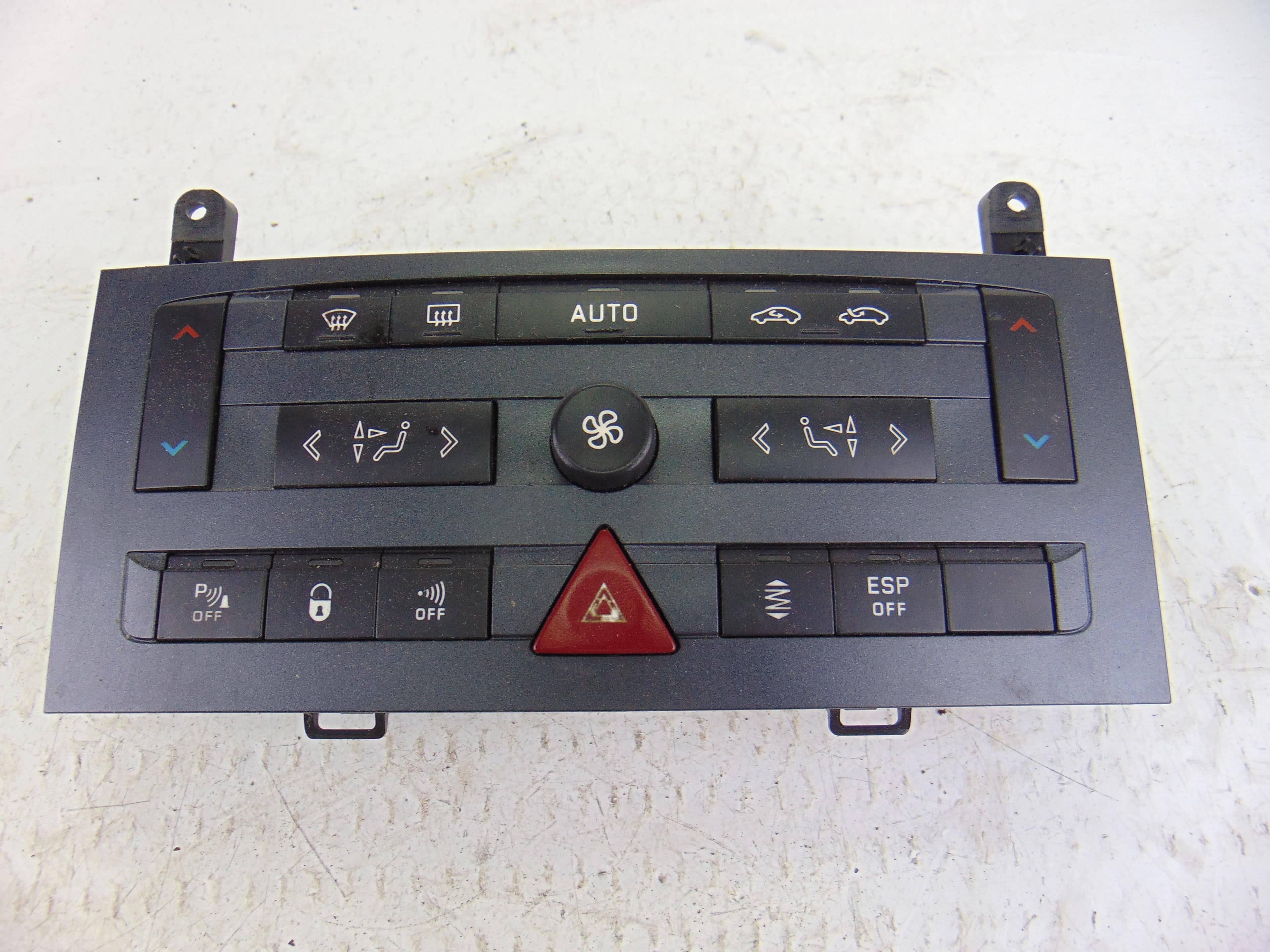 Mando climatizador, Peugeot 407 Coupé Pack 2006, 96573322XA usado