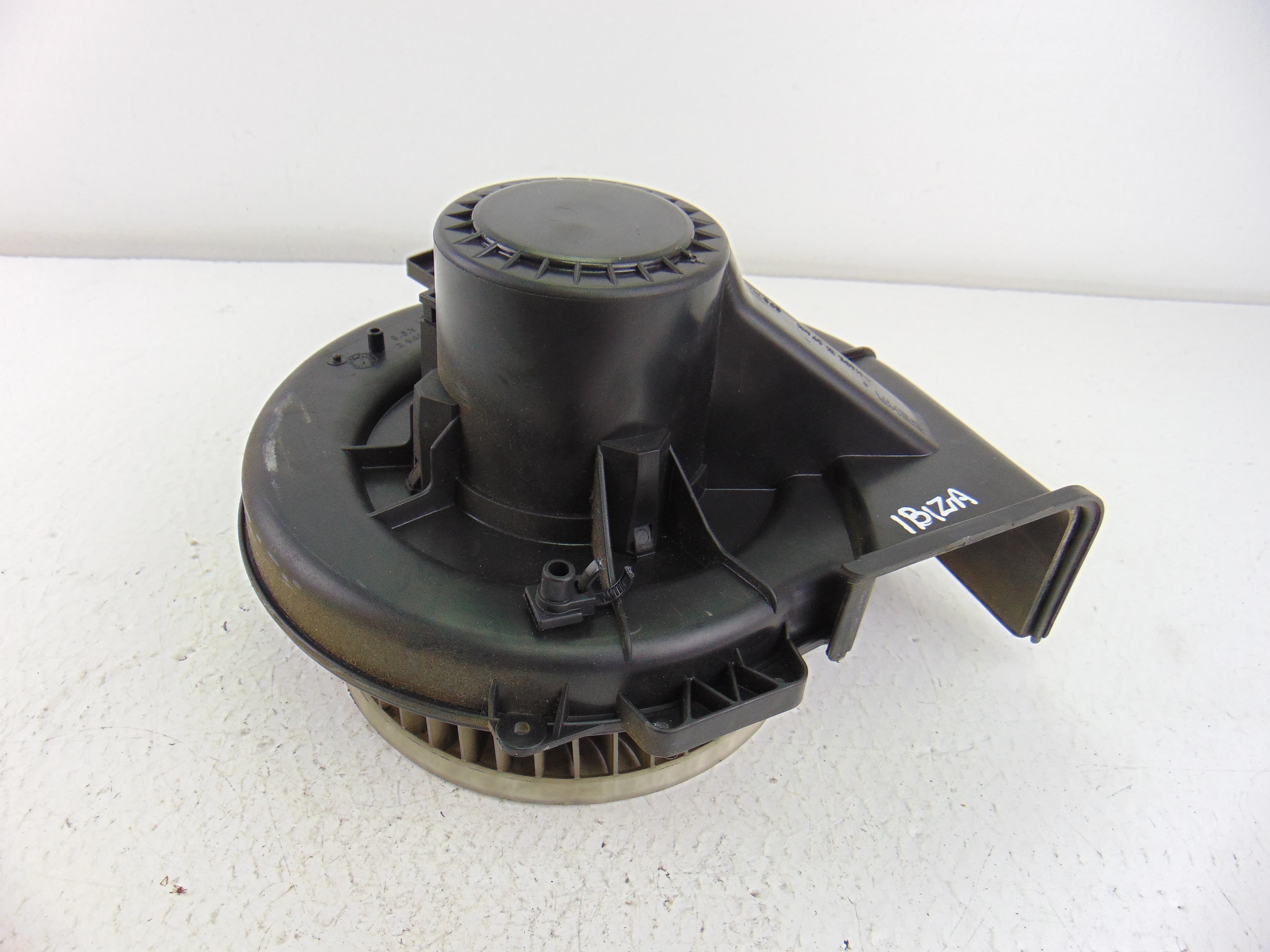 Motor calefaccion, Seat Ibiza (6L1) Cool 2002, 6Q1820015C usado
