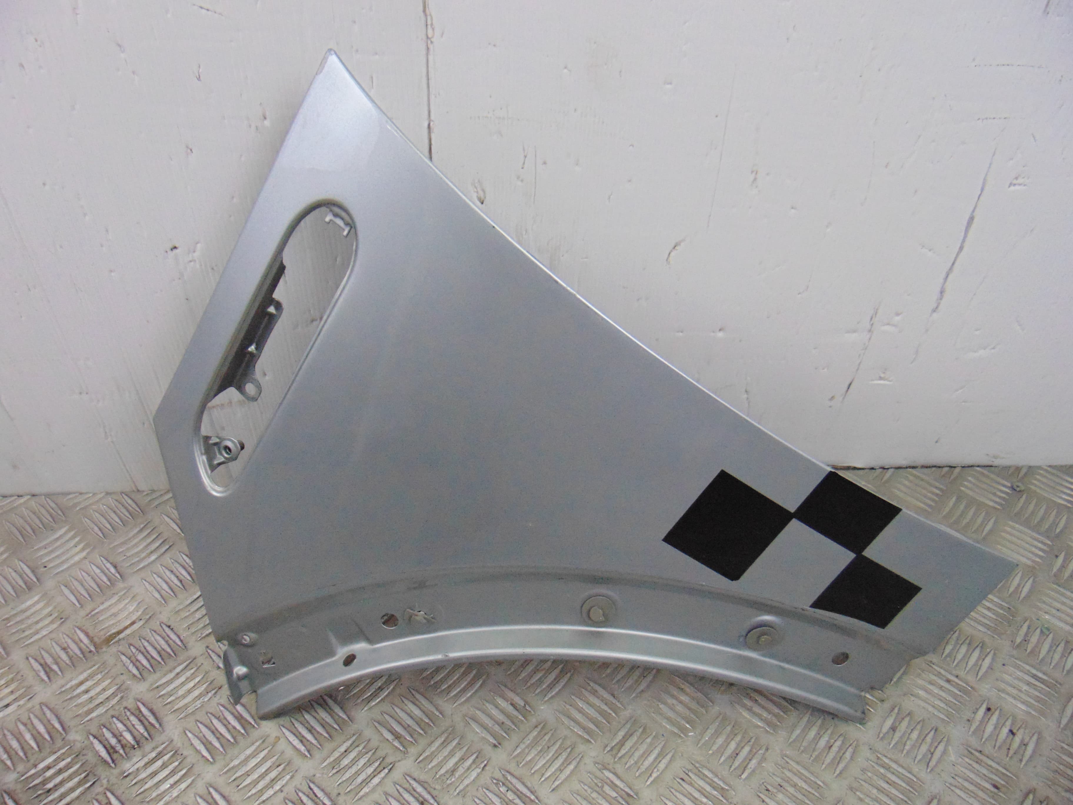 Aleta delantera izquierda, Mini Mini (R50,R53) One 2001 usado