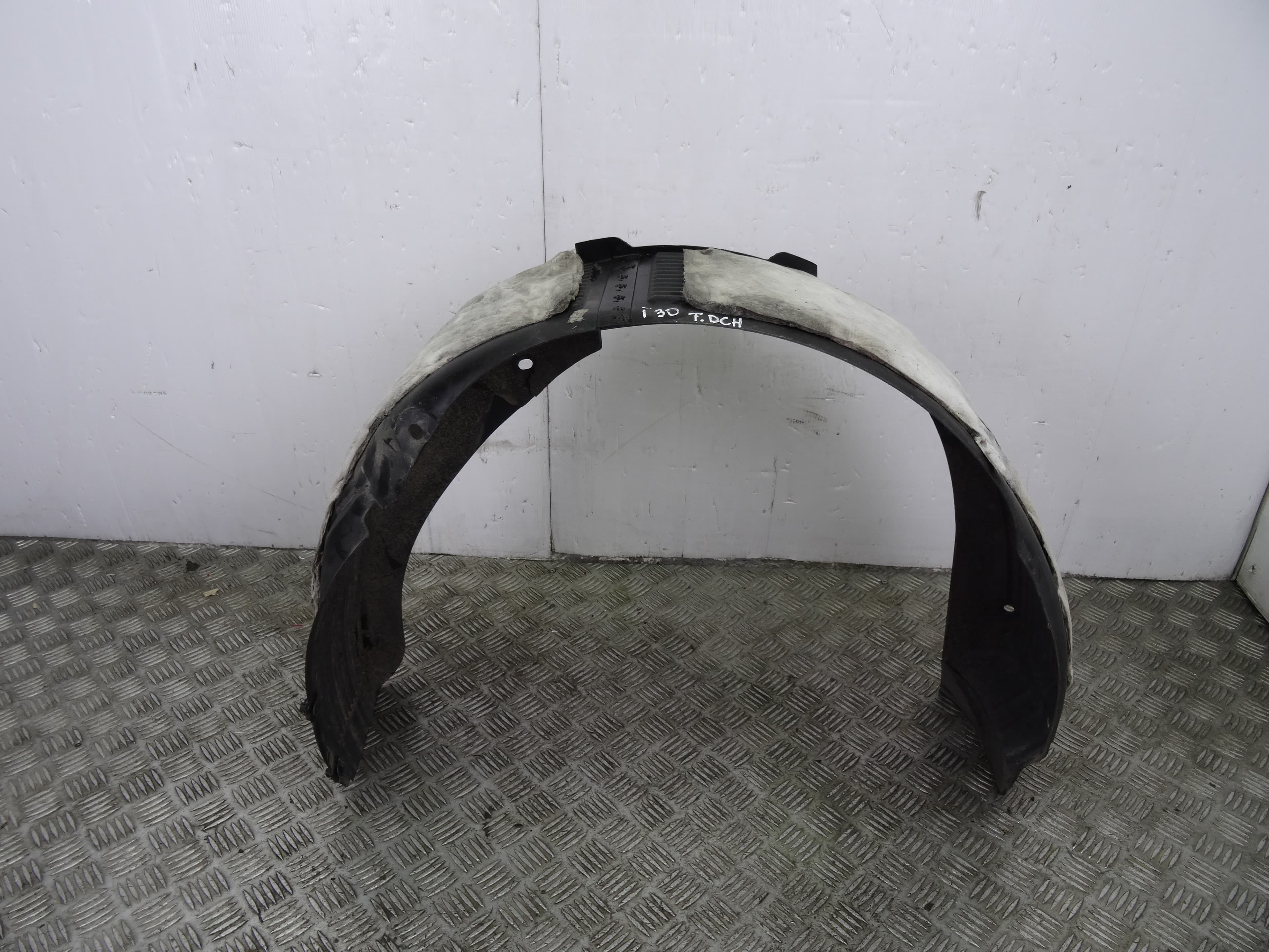 Paso rueda, Hyundai I30 (Gd) Classic 2012, 86826-A6000 usado