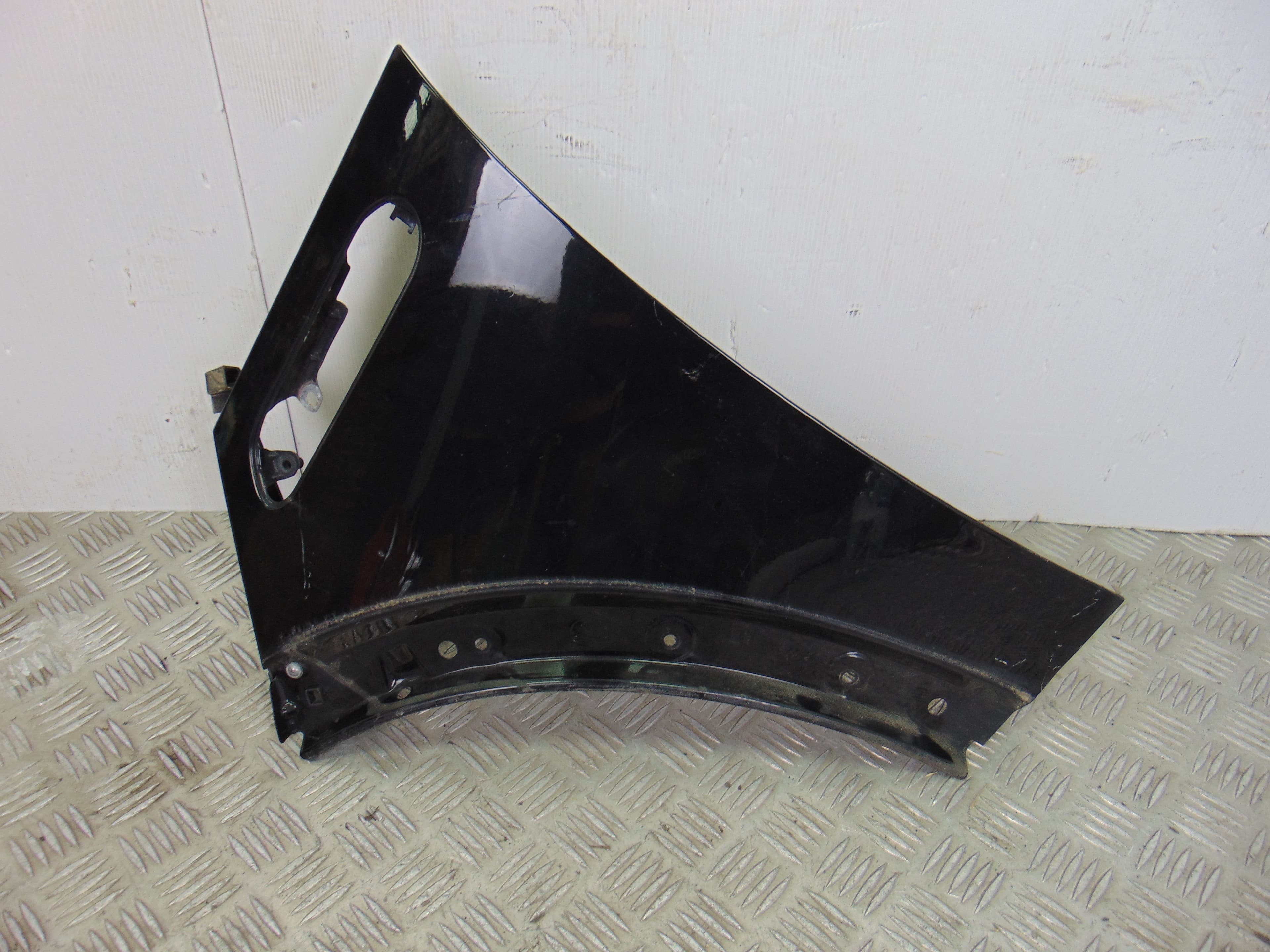Aleta delantera izquierda, Mini Mini (R50,R53) One D 2004 usado