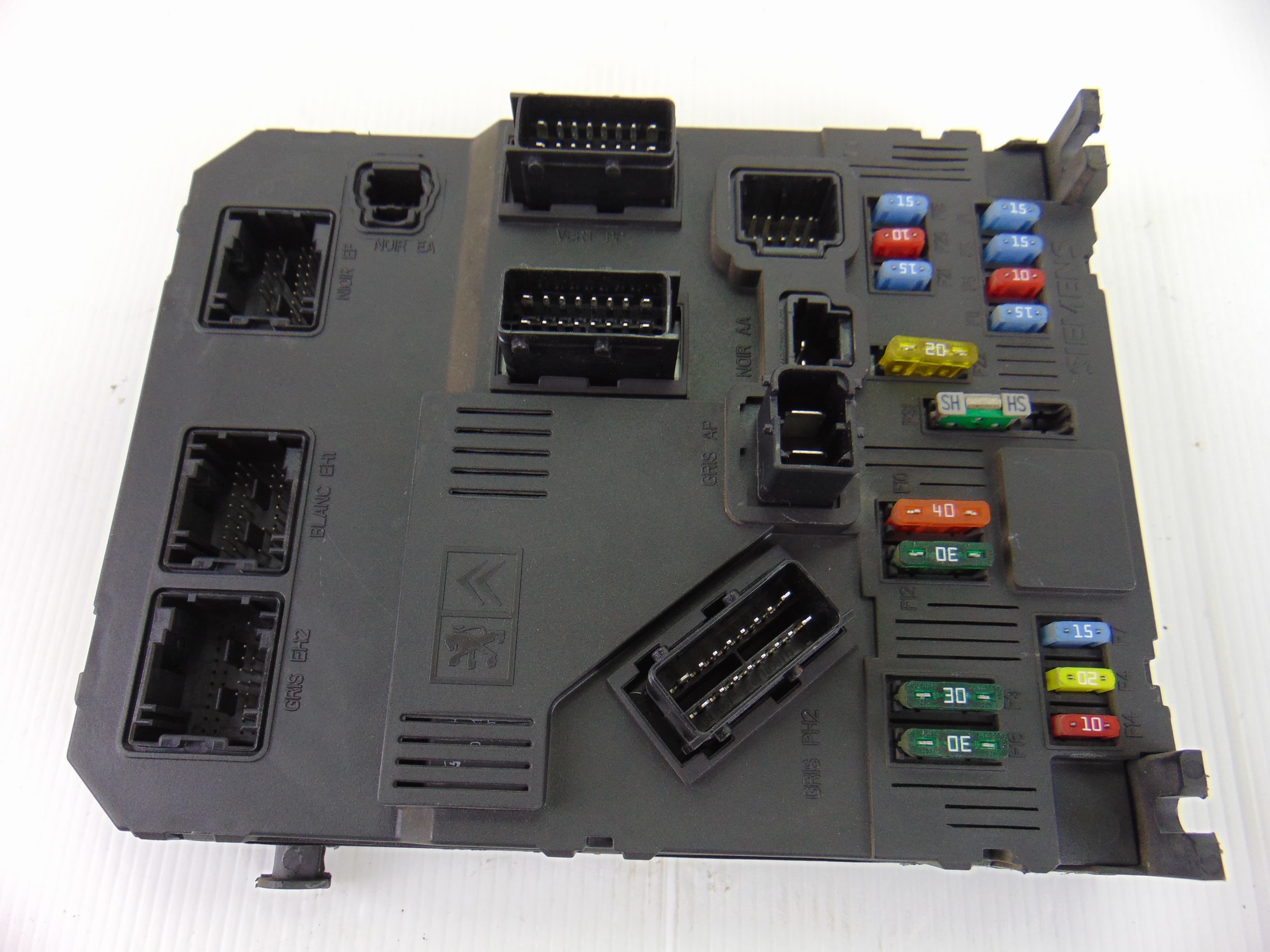 Caja reles / fusibles, Peugeot 206 Xt 2004, 9652474780 usado
