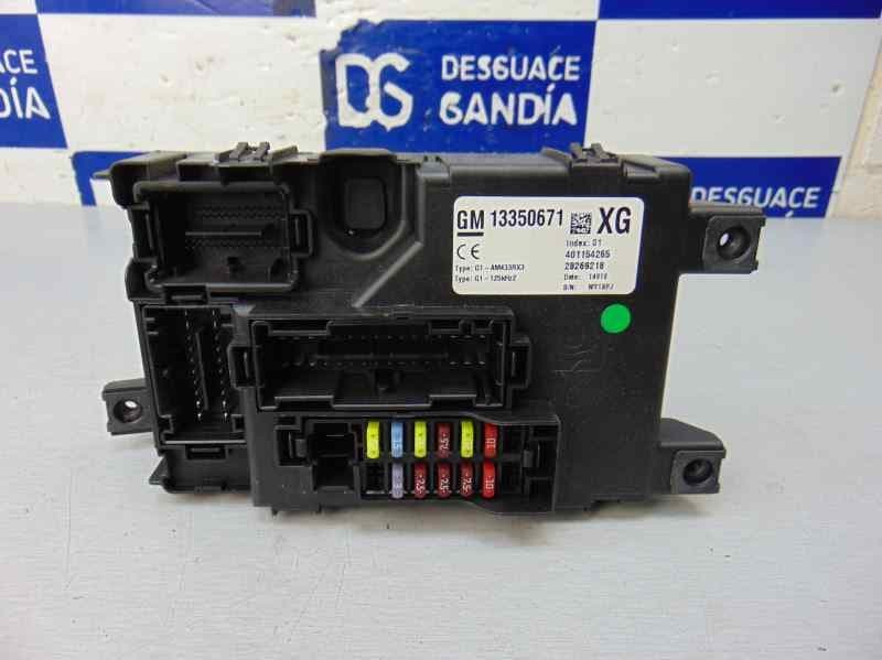 Caja reles / fusibles, Opel Corsa D Cosmo 2010, 13350671 usado
