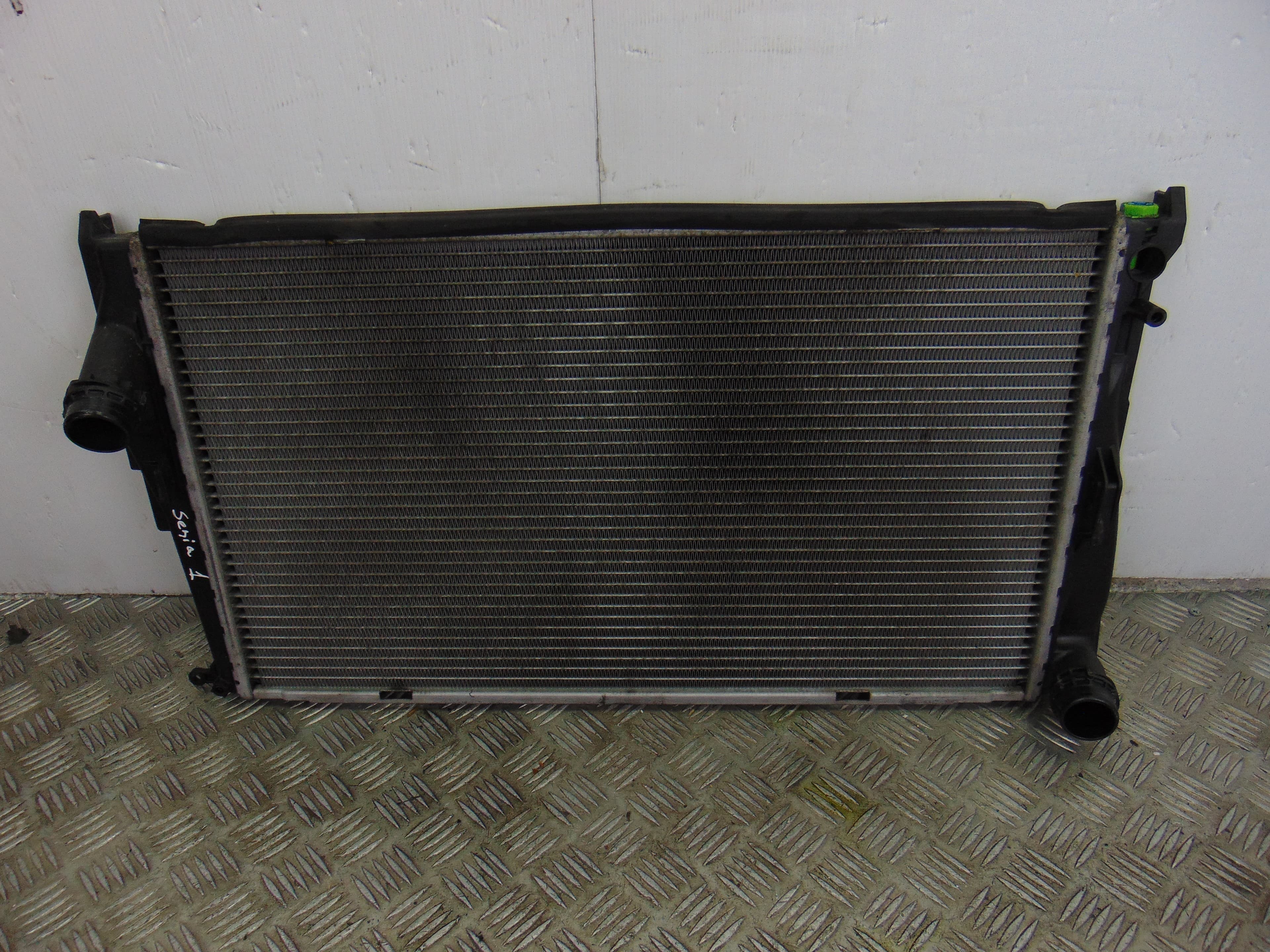 Radiador agua, BMW Serie 1 Berlina (E81/E87) 118d 2007, 2774349 usado