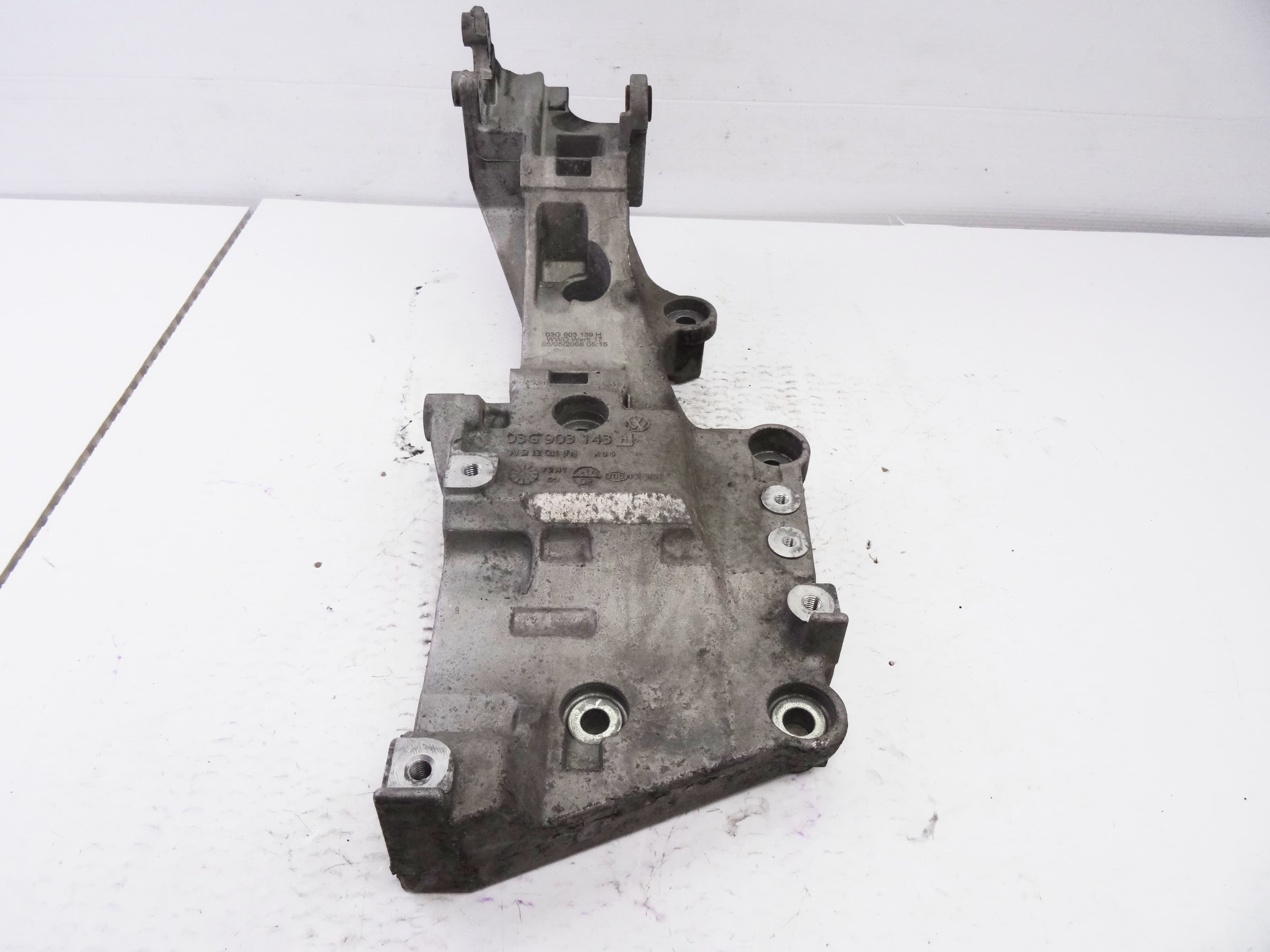 Soporte alternador, Dodge Caliber (Pm) S 2007, 03G903143H usado
