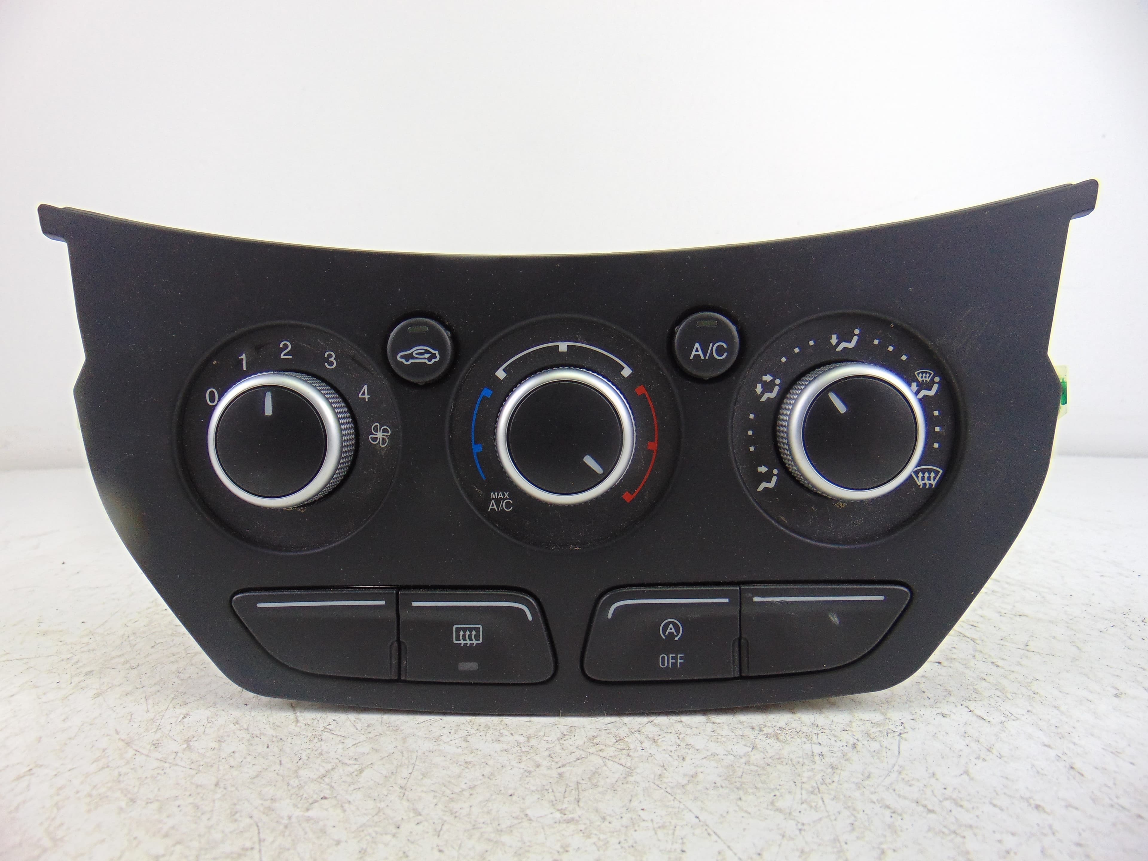 Mando calefaccion / aire acondicionado, CJ5T-19980-CK usado