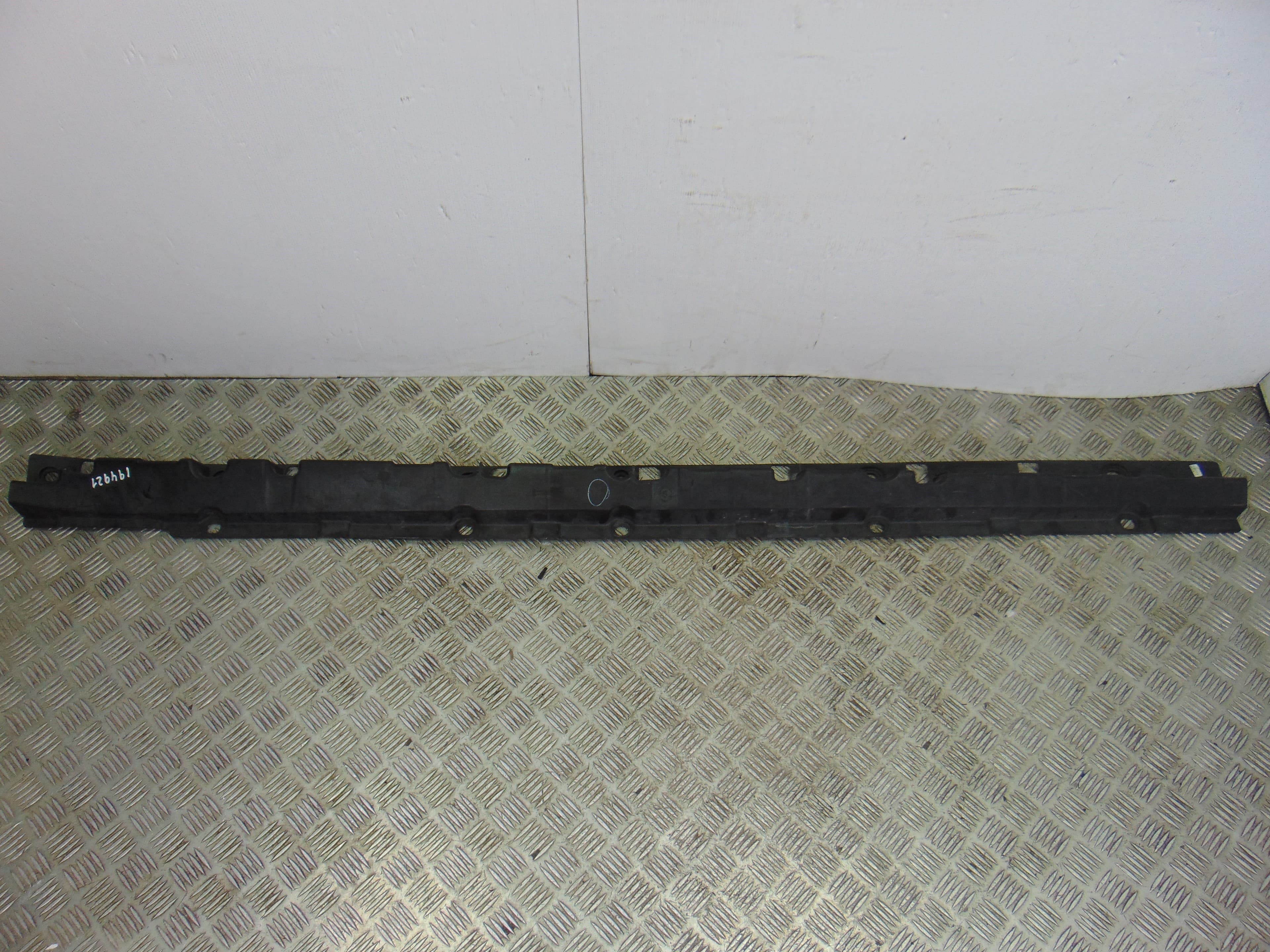 Faldon lateral, 7207196 usado
