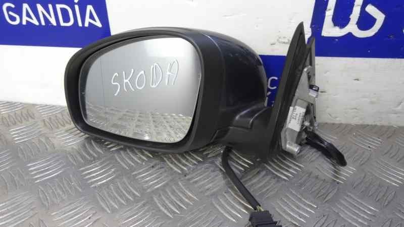 Retrovisor izquierdo usado