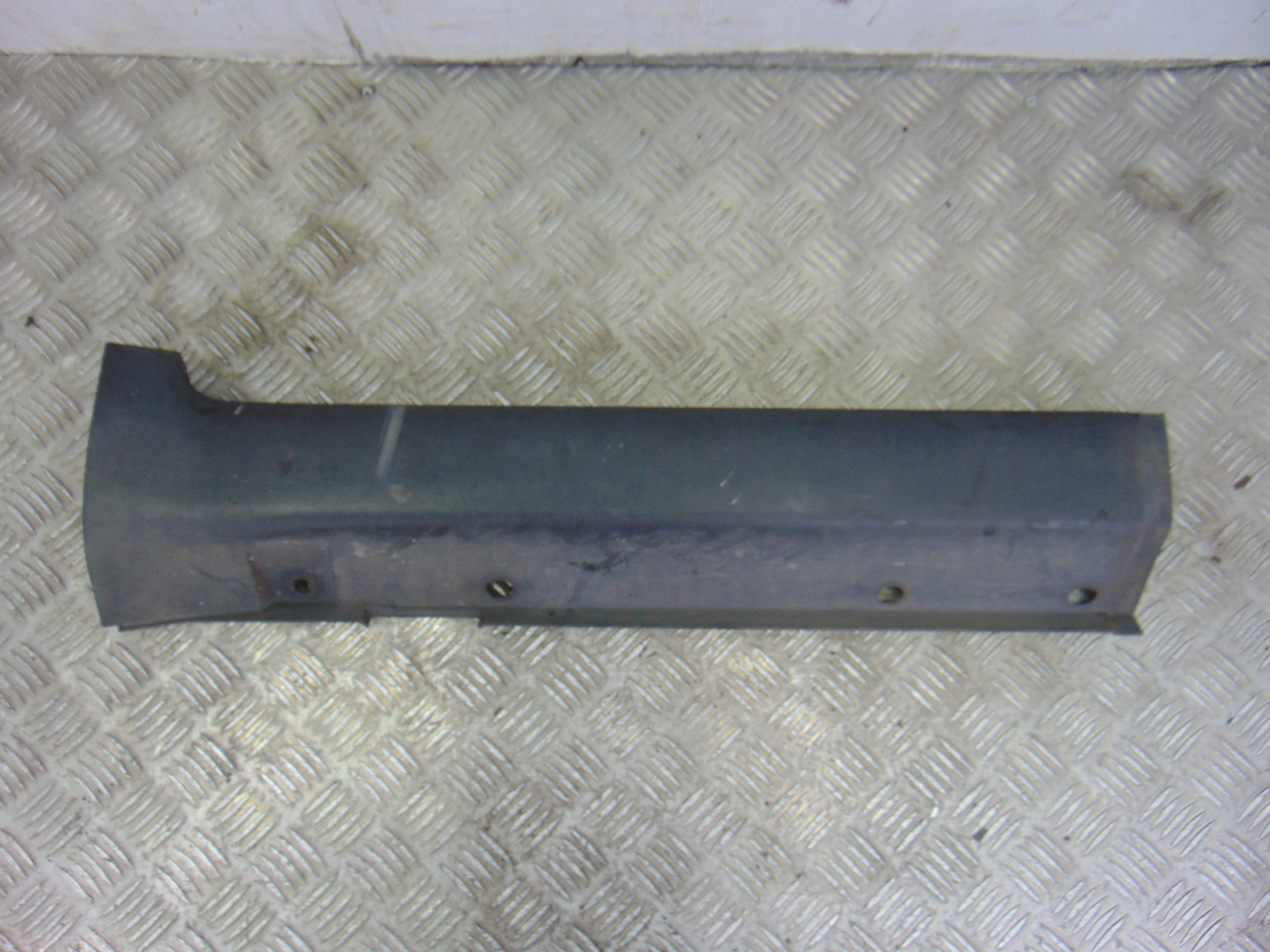 Faldon lateral, Chevrolet Captiva 2.0 Vcdi Lt 2008, 96804216 usado