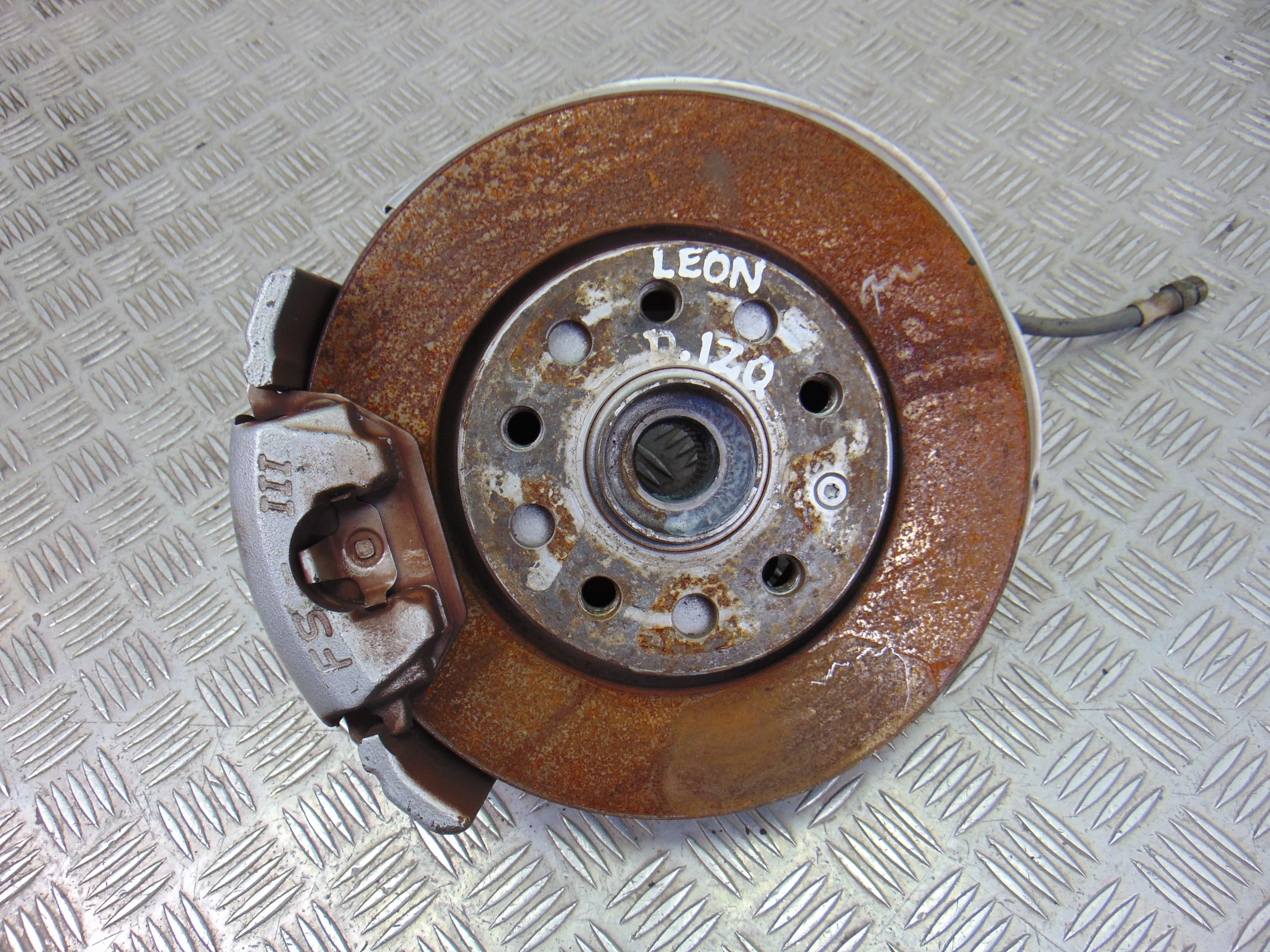 Mangueta delantera izquierda, Seat Leon (1P1) Reference 2006 usado